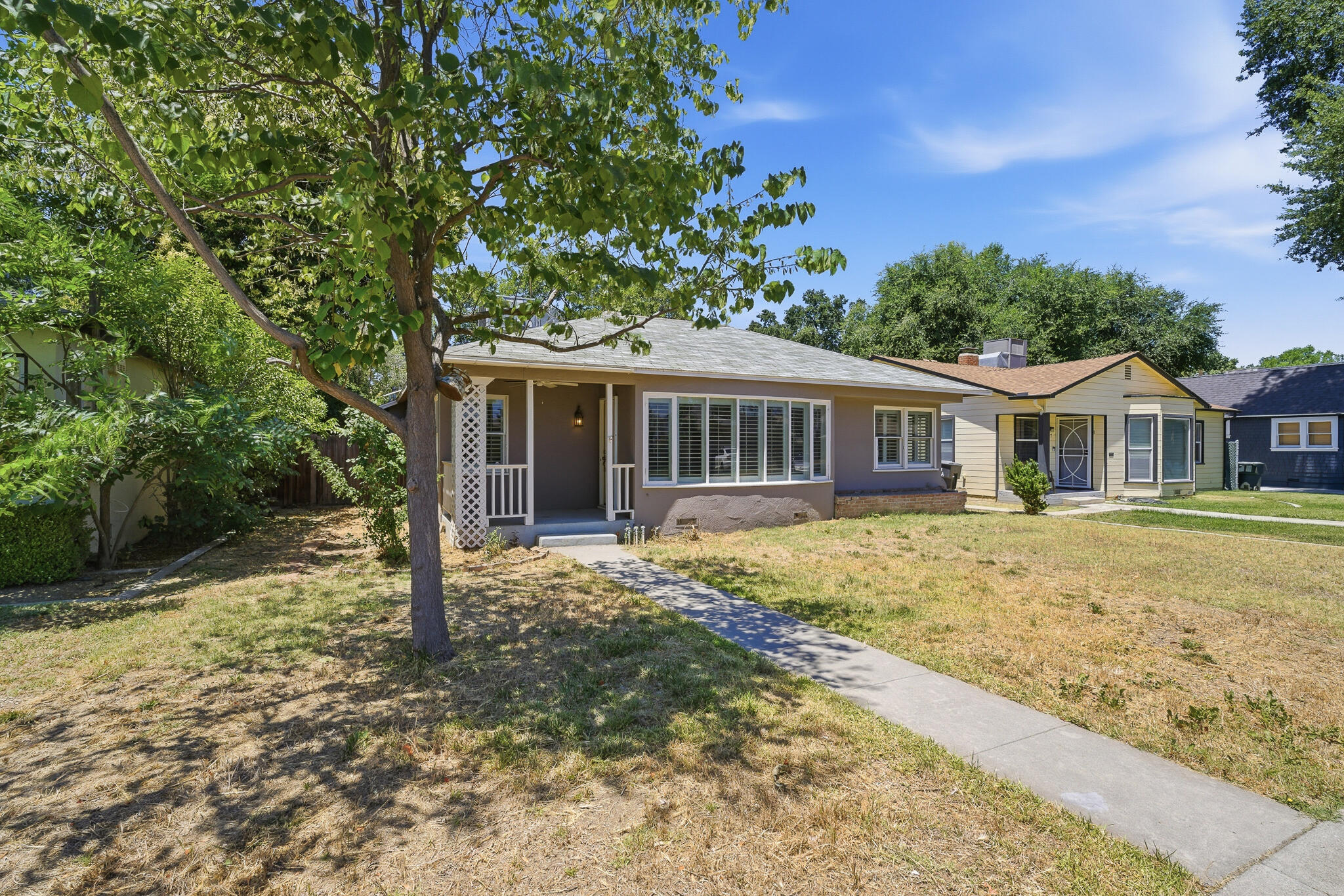 711 S Sowell St, Visalia, CA 93277