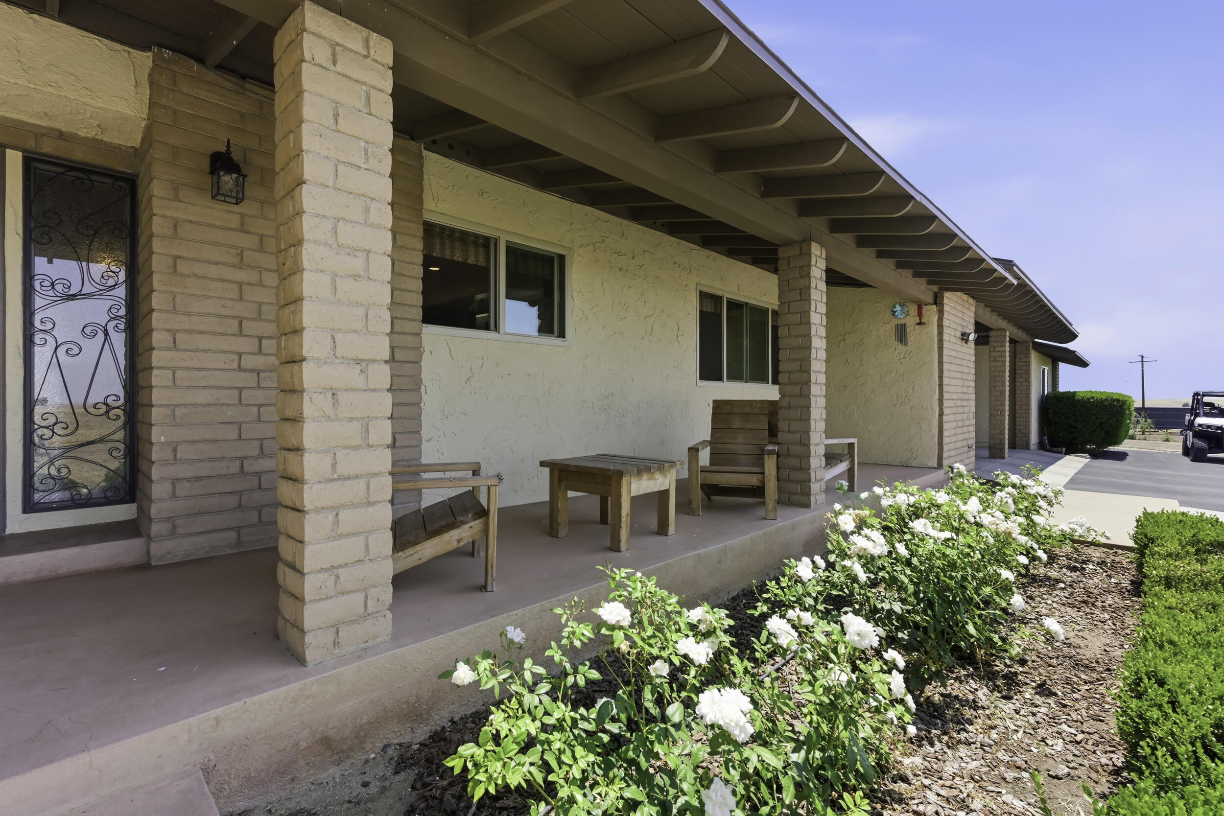 4015 Road 256, Ducor, CA 93218
