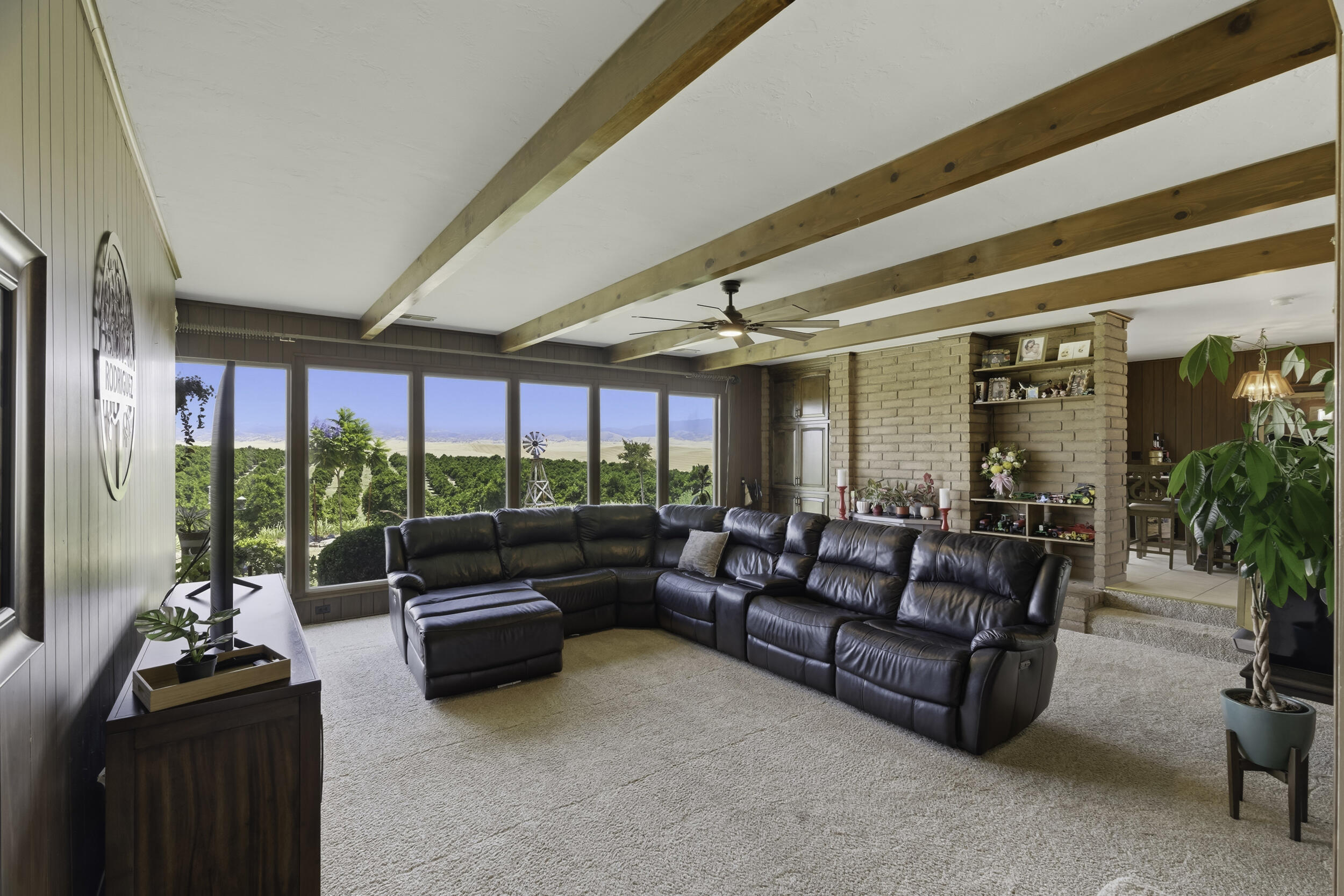 4015 Road 256, Ducor, CA 93218