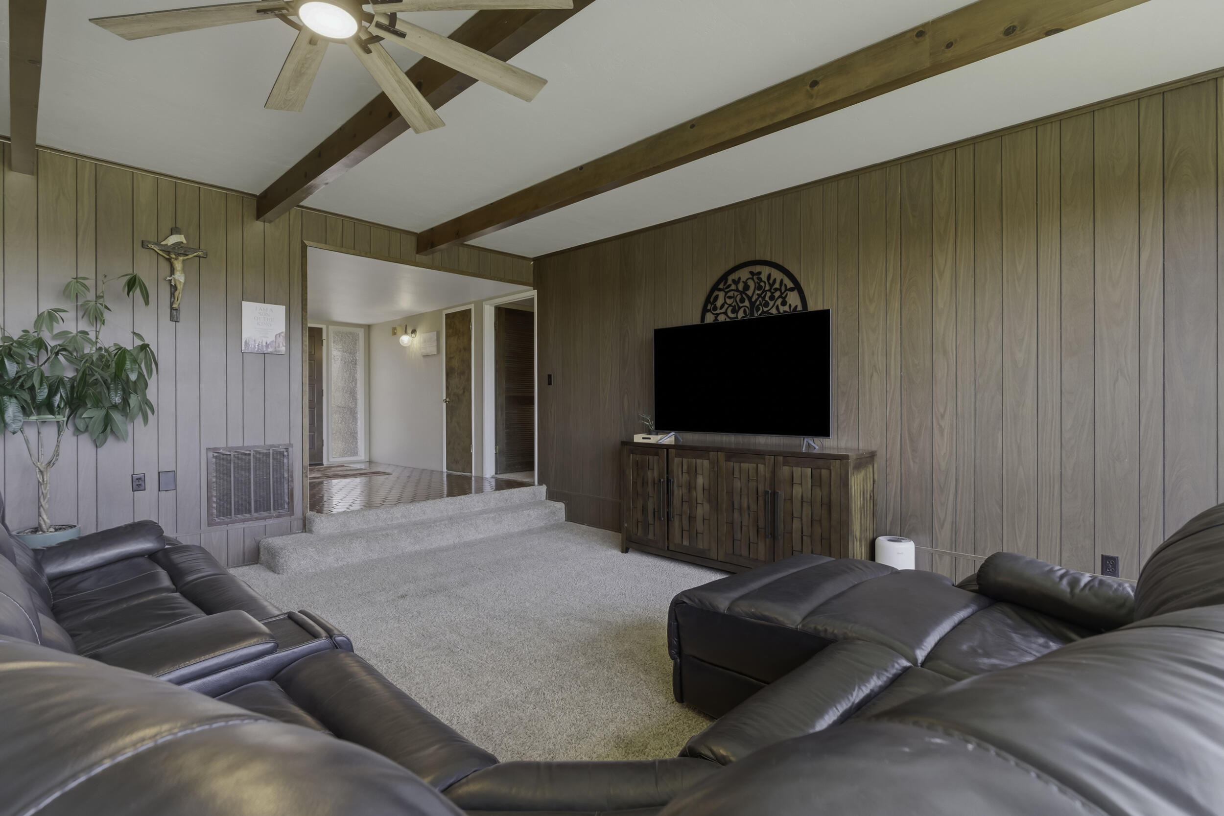 4015 Road 256, Ducor, CA 93218