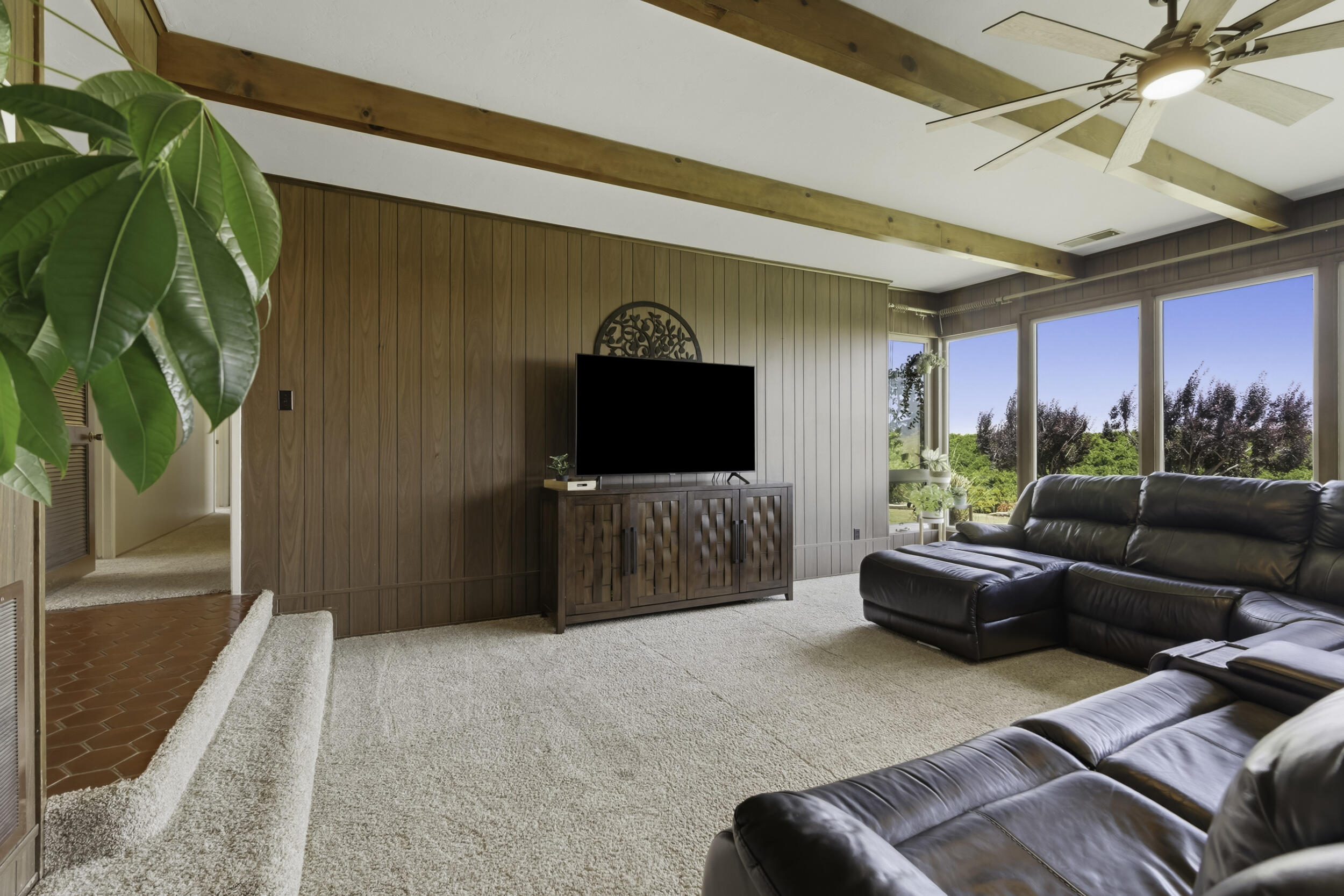 4015 Road 256, Ducor, CA 93218