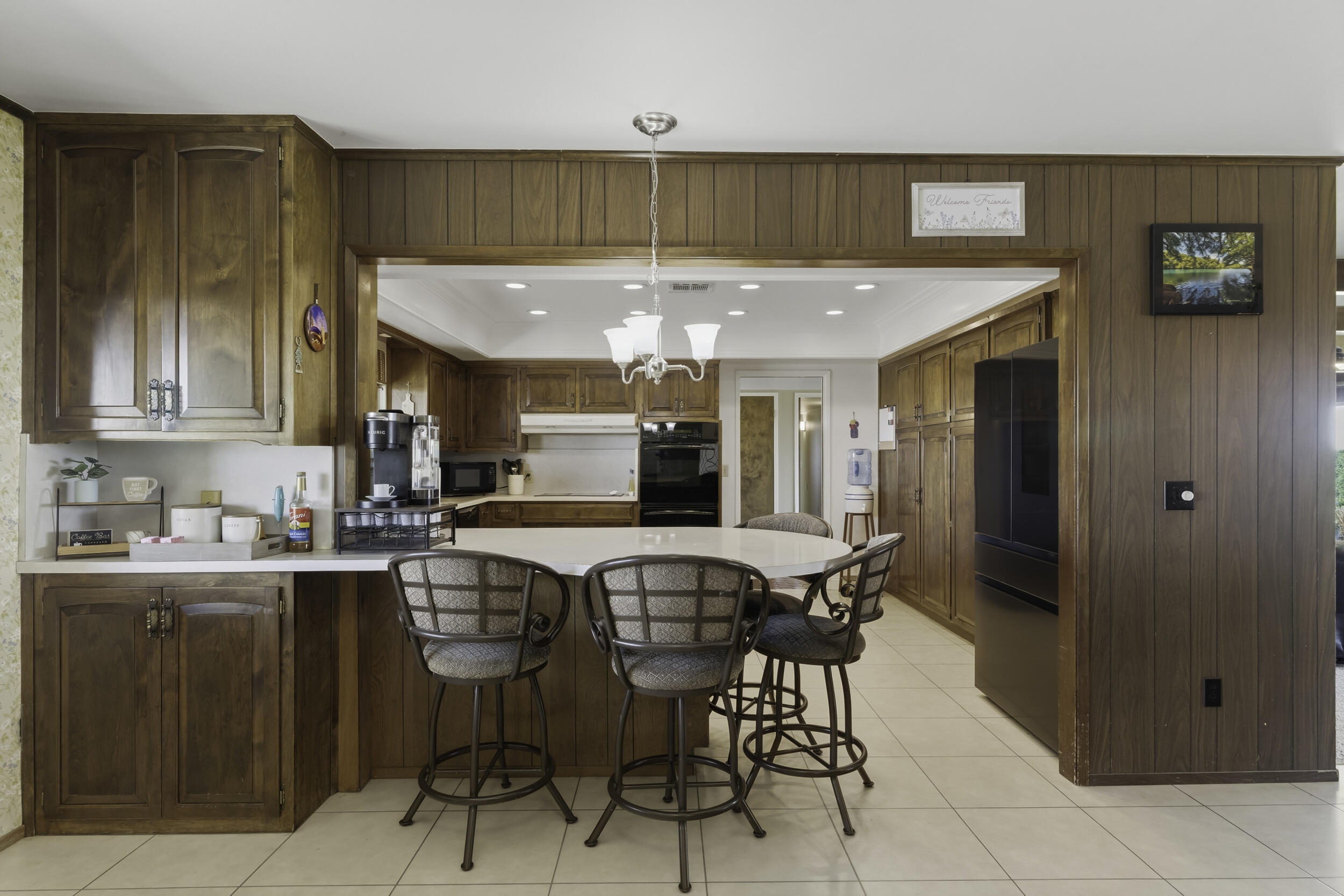 4015 Road 256, Ducor, CA 93218