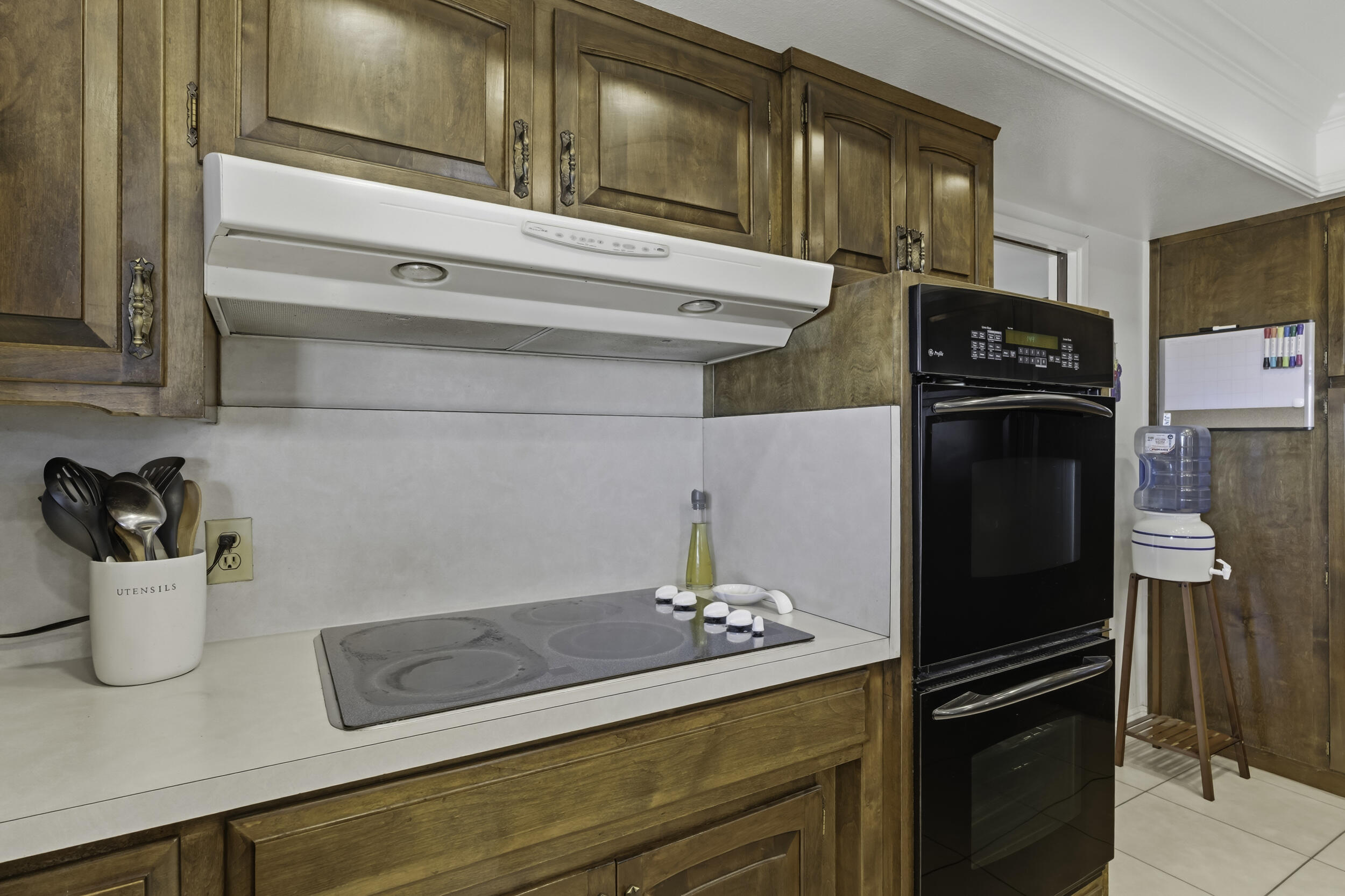 4015 Road 256, Ducor, CA 93218