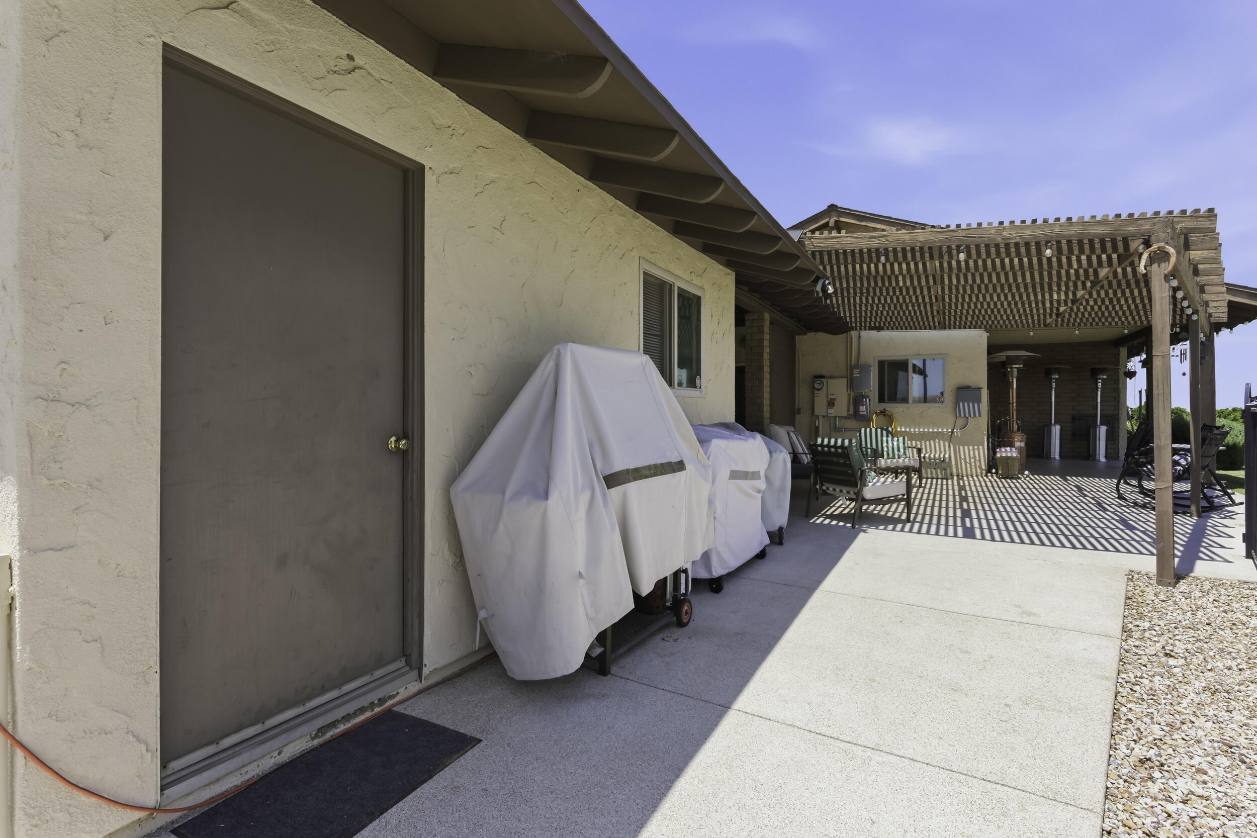 4015 Road 256, Ducor, CA 93218