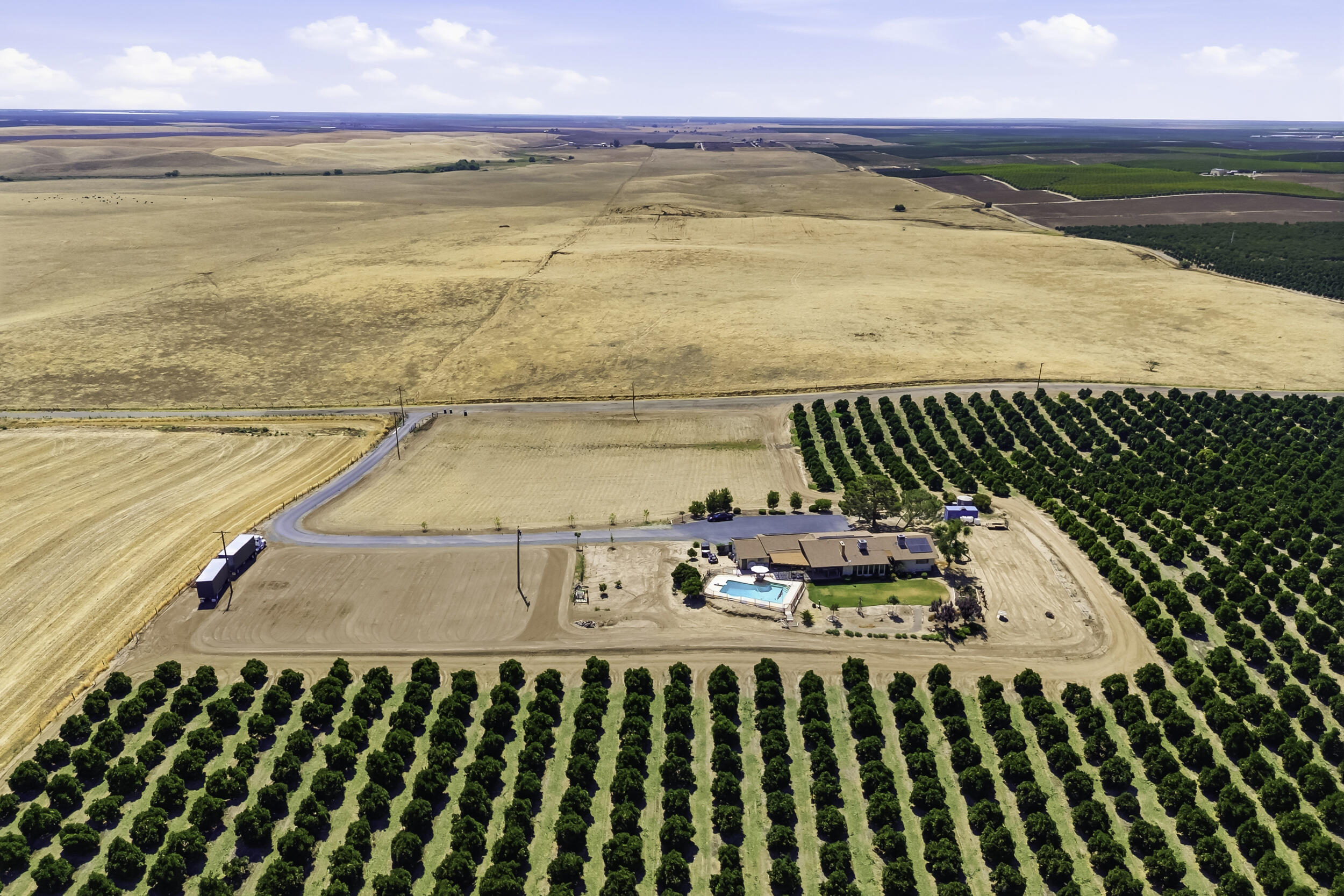 4015 Road 256, Ducor, CA 93218
