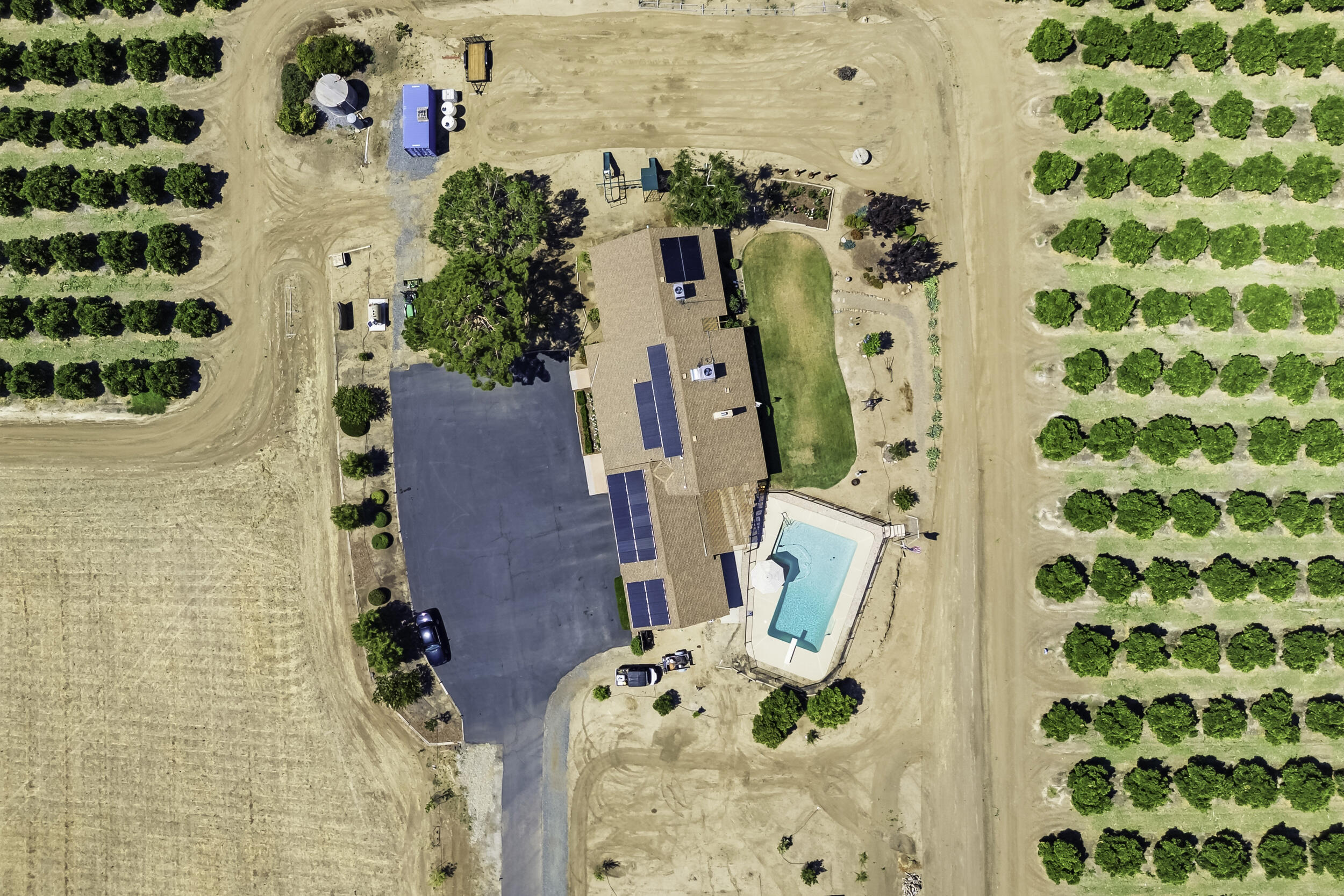 4015 Road 256, Ducor, CA 93218