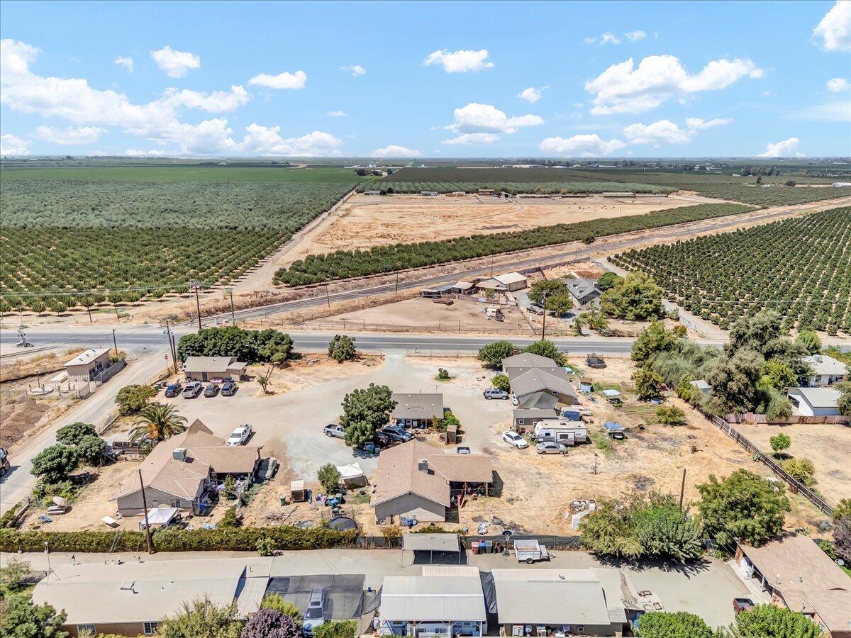 25250 Rd 216, Lindsay, CA 93247