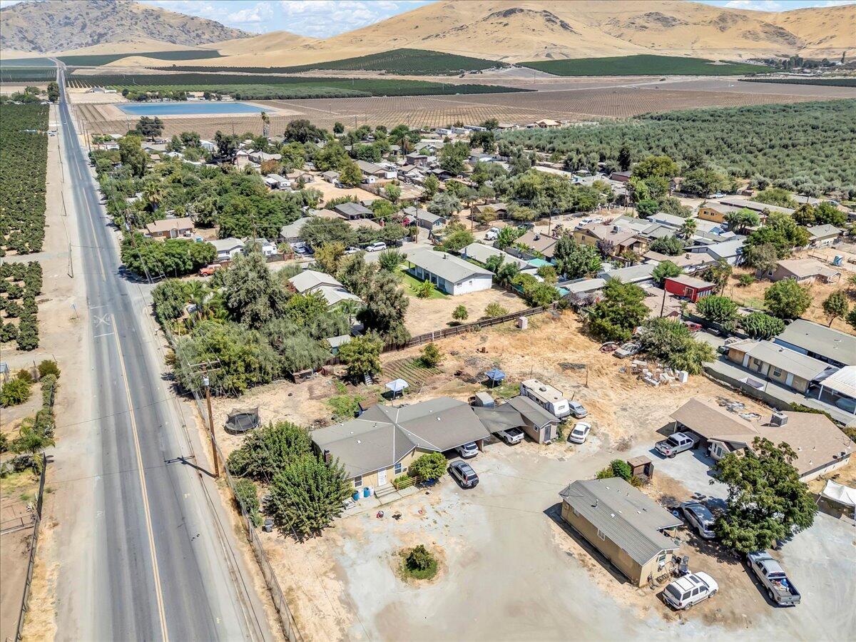 25250 Rd 216, Lindsay, CA 93247