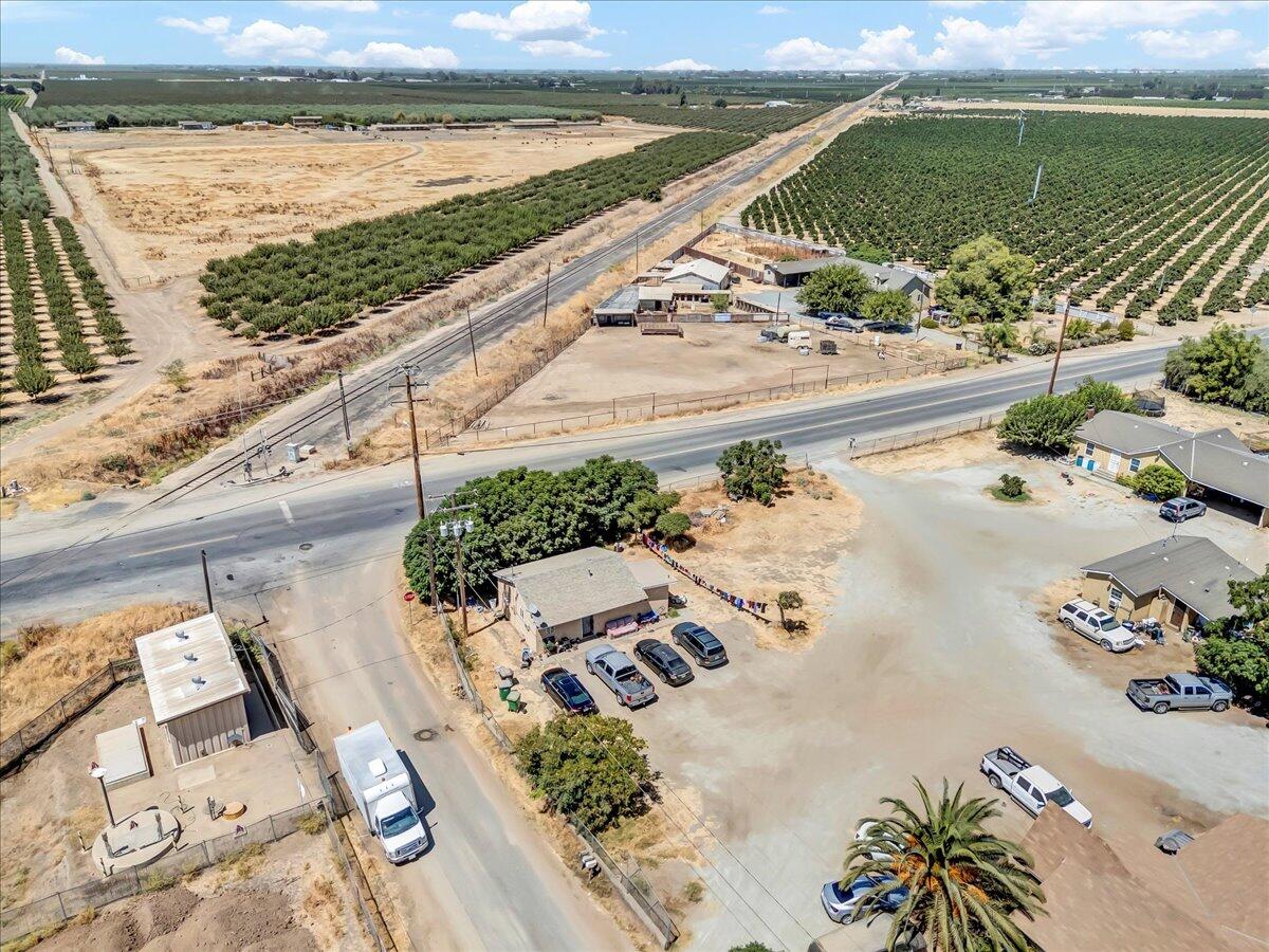 25250 Rd 216, Lindsay, CA 93247