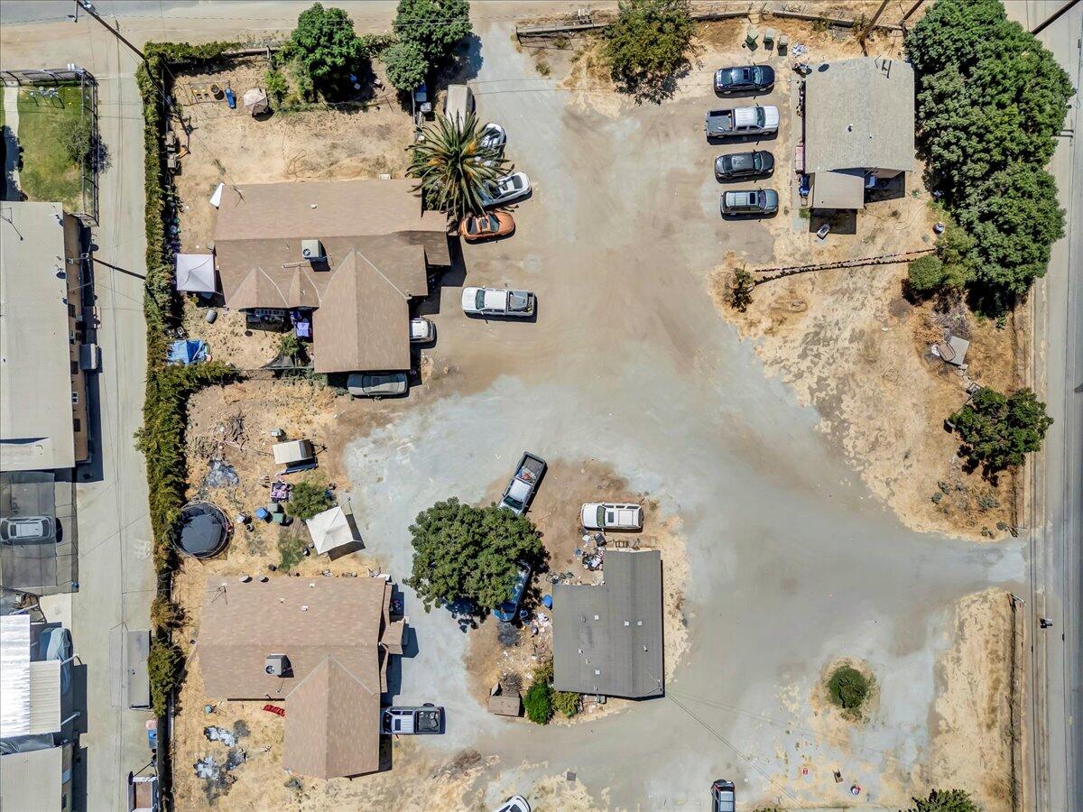 25250 Rd 216, Lindsay, CA 93247