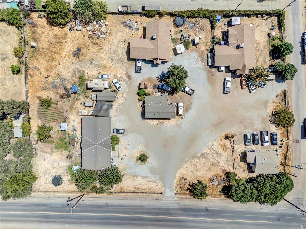 25250 Rd 216, Lindsay, CA 93247