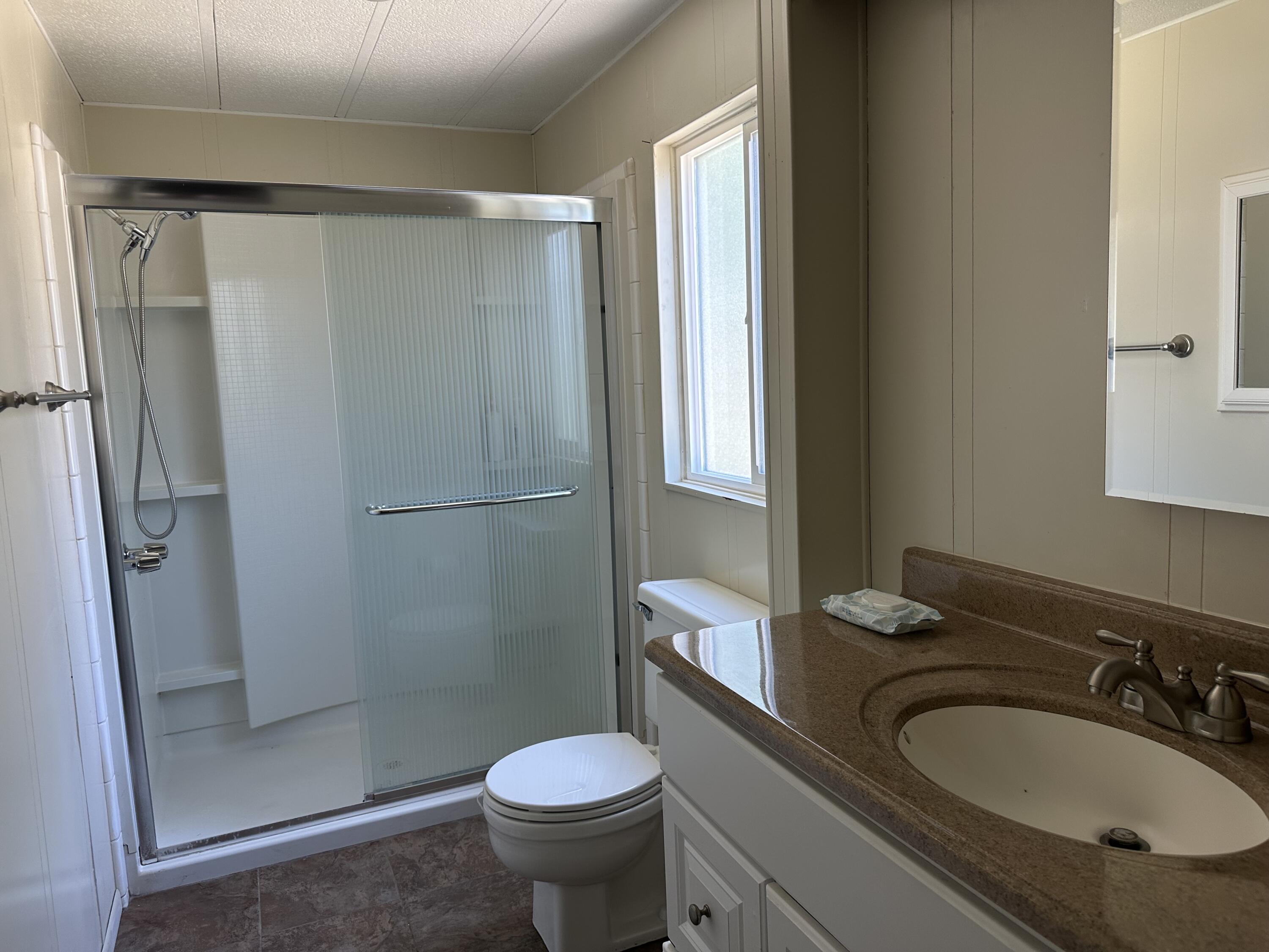 2400 W Midvalley Ave #R8, Visalia, CA 93277