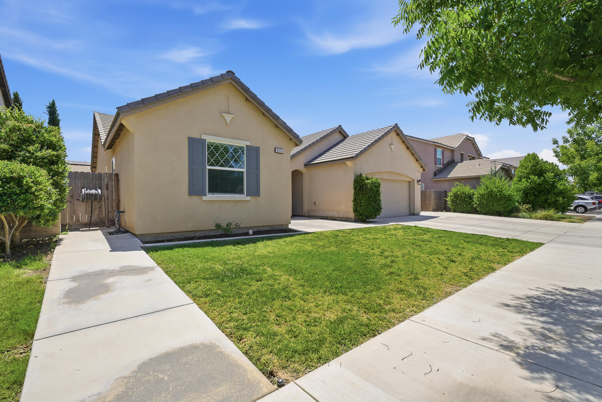 6323 W Harold Ave, Visalia, CA 93291