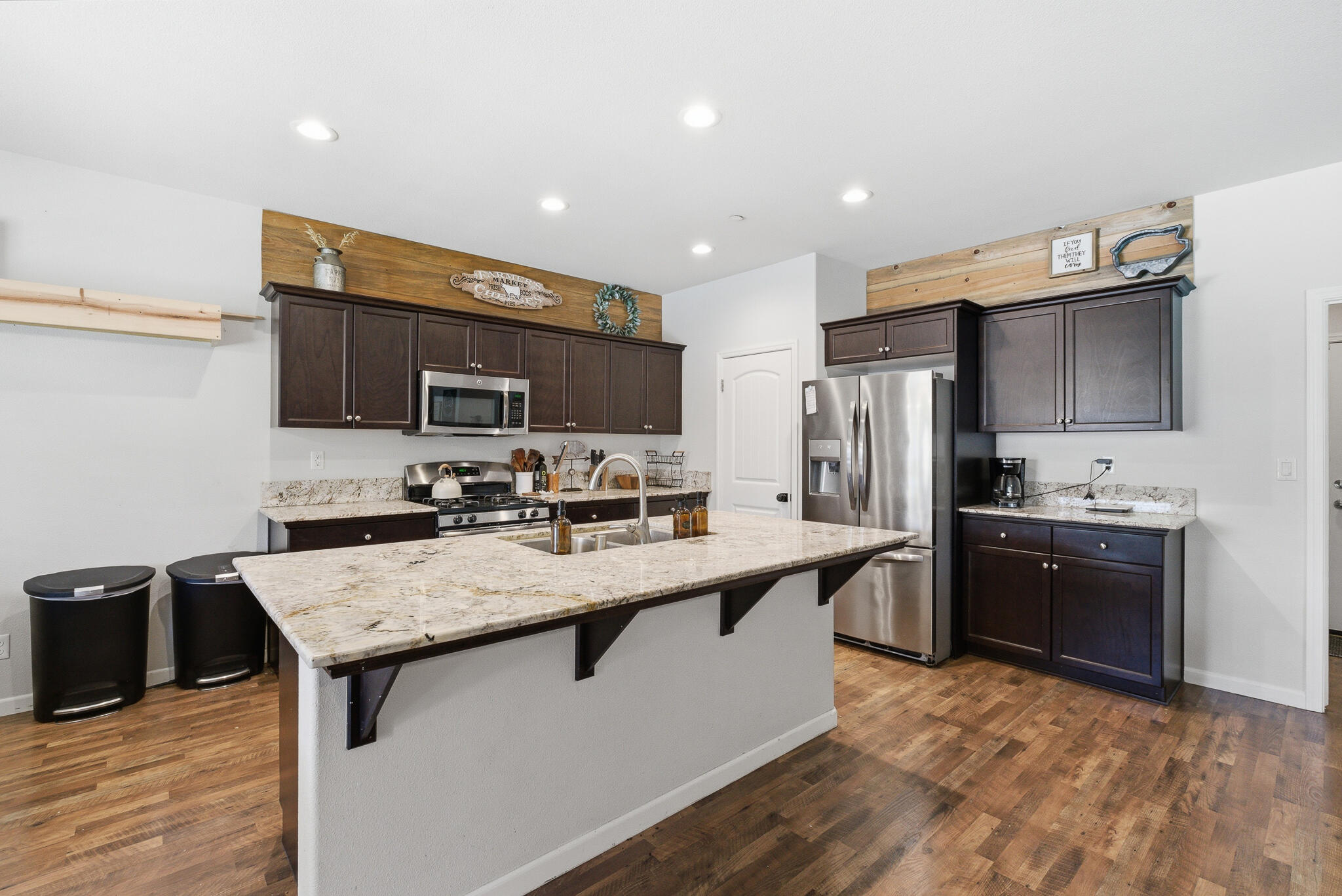6323 W Harold Ave, Visalia, CA 93291