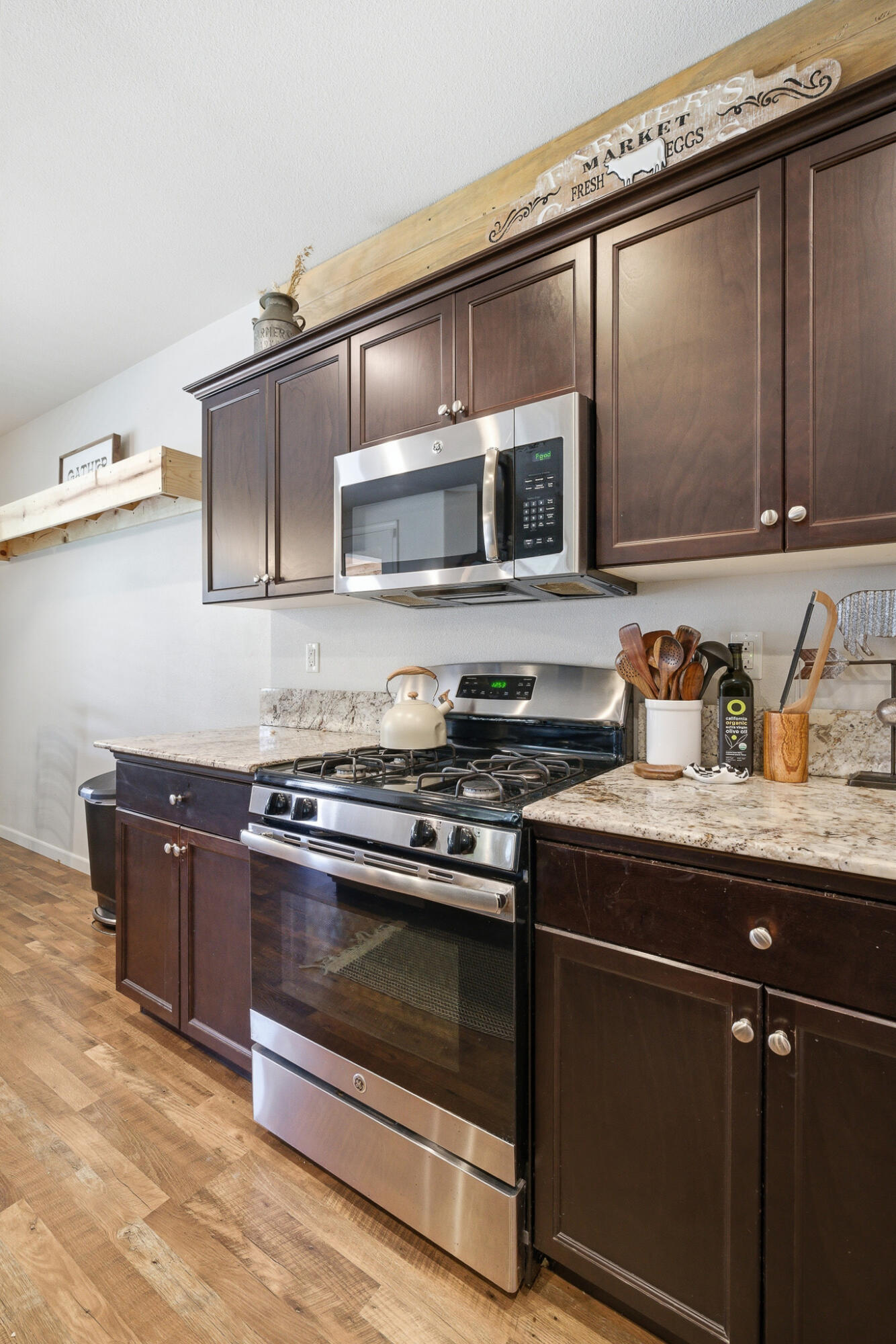 6323 W Harold Ave, Visalia, CA 93291