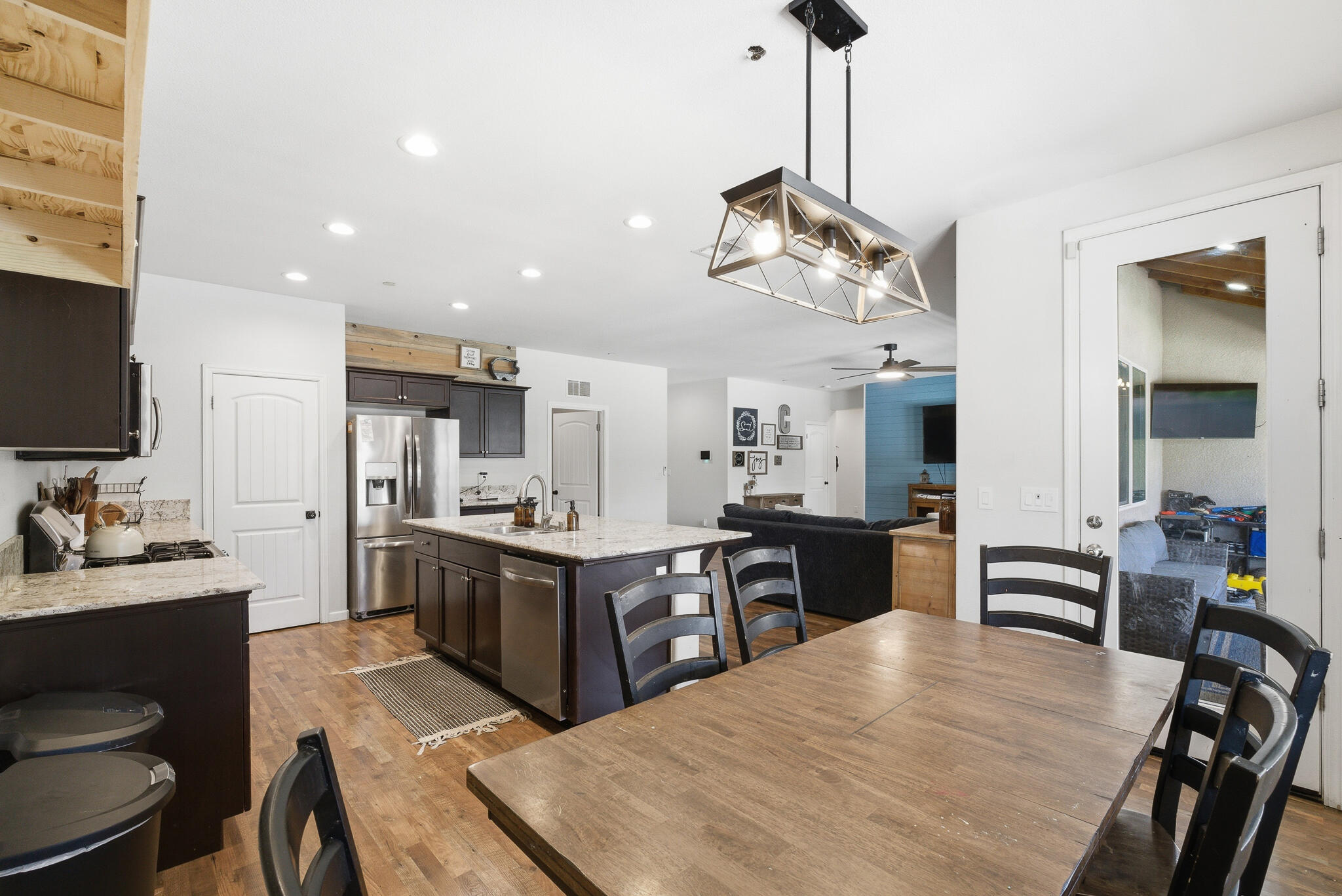 6323 W Harold Ave, Visalia, CA 93291