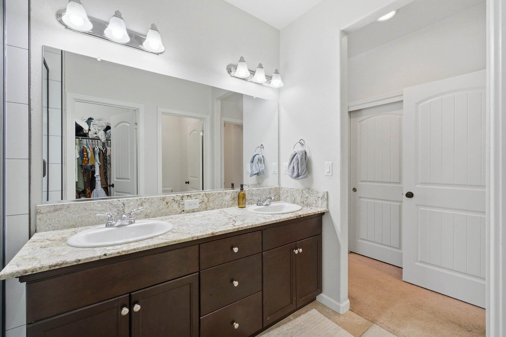 6323 W Harold Ave, Visalia, CA 93291