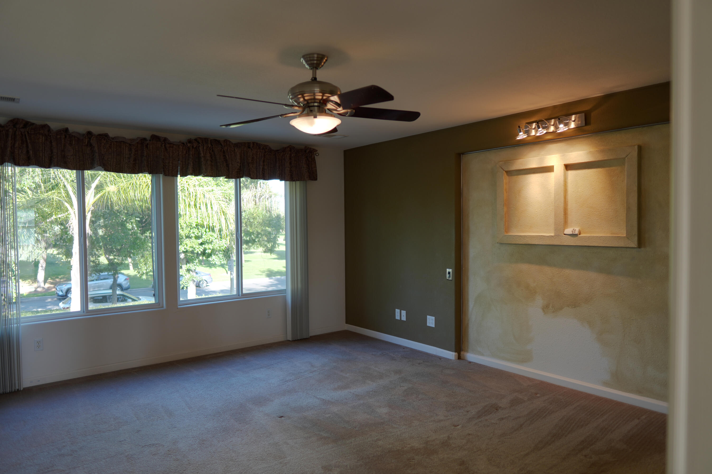 1752 Maduro Ct, Tulare, CA 93274