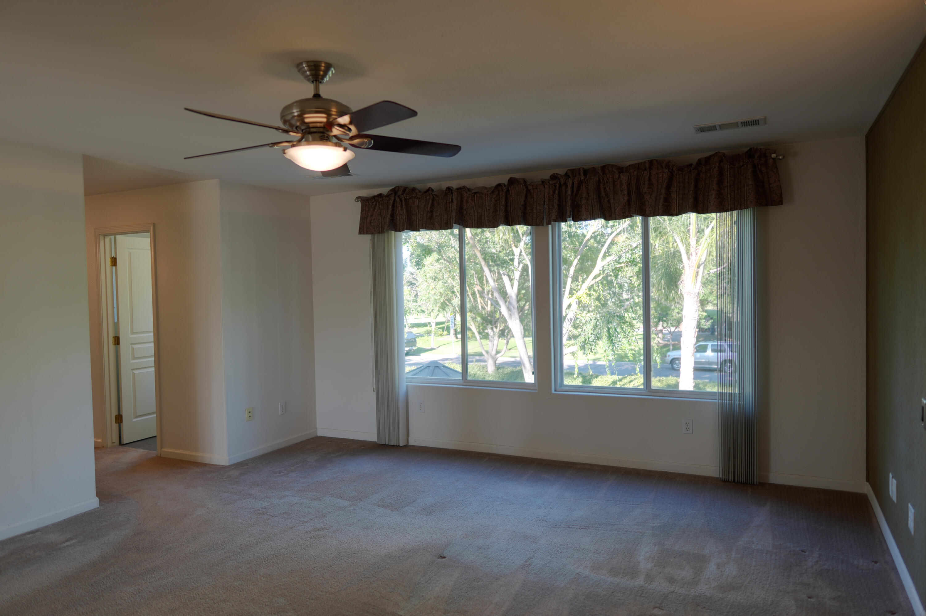 1752 Maduro Ct, Tulare, CA 93274