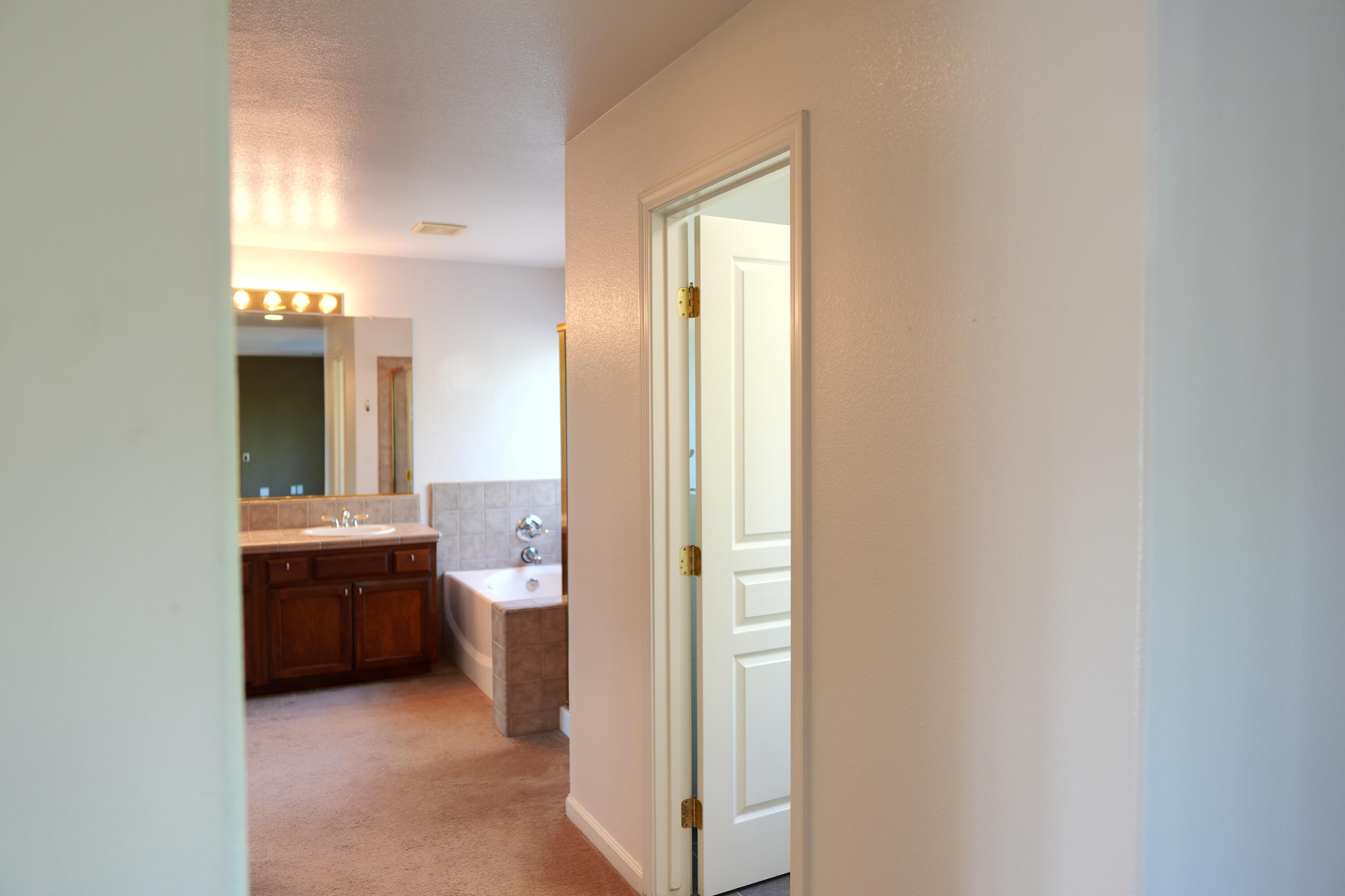 1752 Maduro Ct, Tulare, CA 93274
