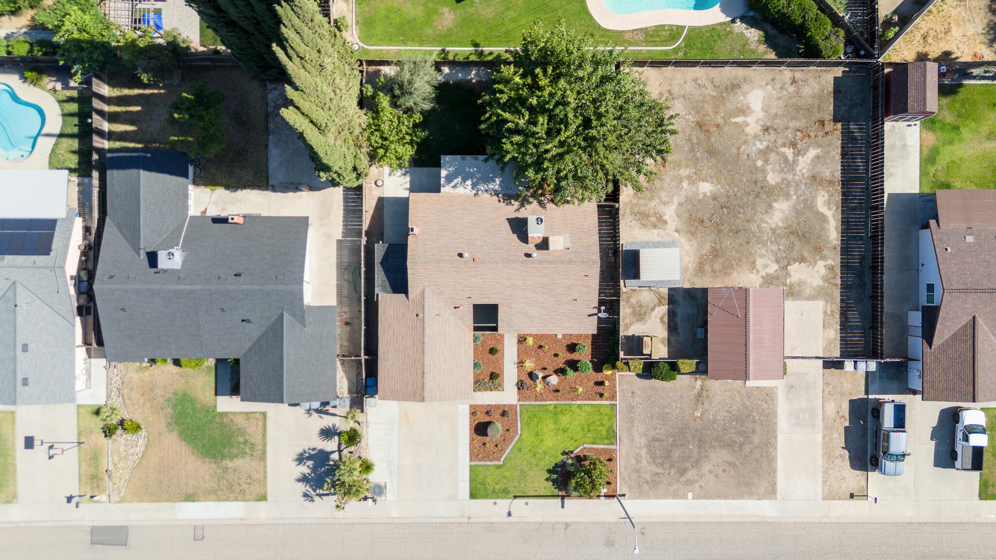 5445 W Harter Ave, Visalia, CA 93277