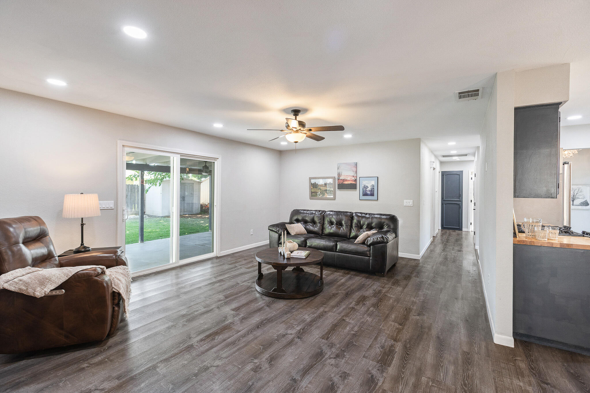 5445 W Harter Ave, Visalia, CA 93277