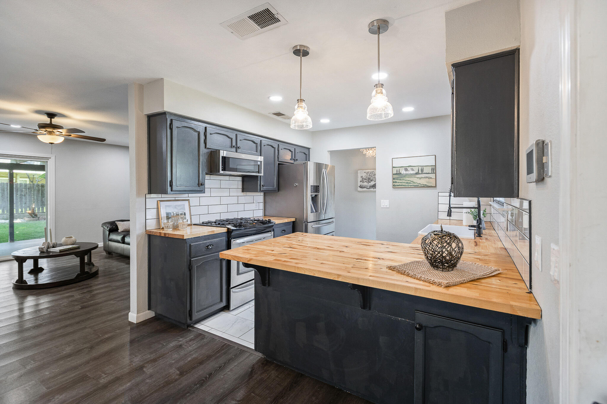 5445 W Harter Ave, Visalia, CA 93277