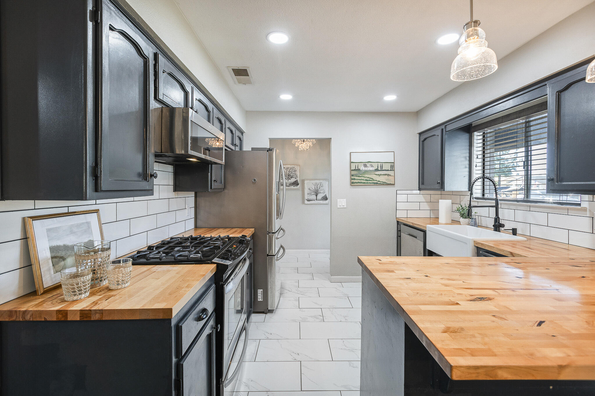 5445 W Harter Ave, Visalia, CA 93277