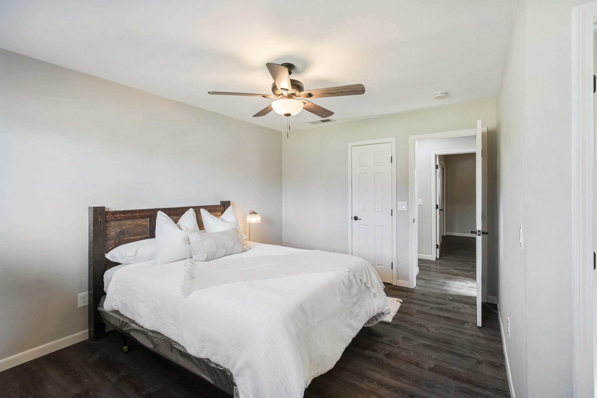 5445 W Harter Ave, Visalia, CA 93277