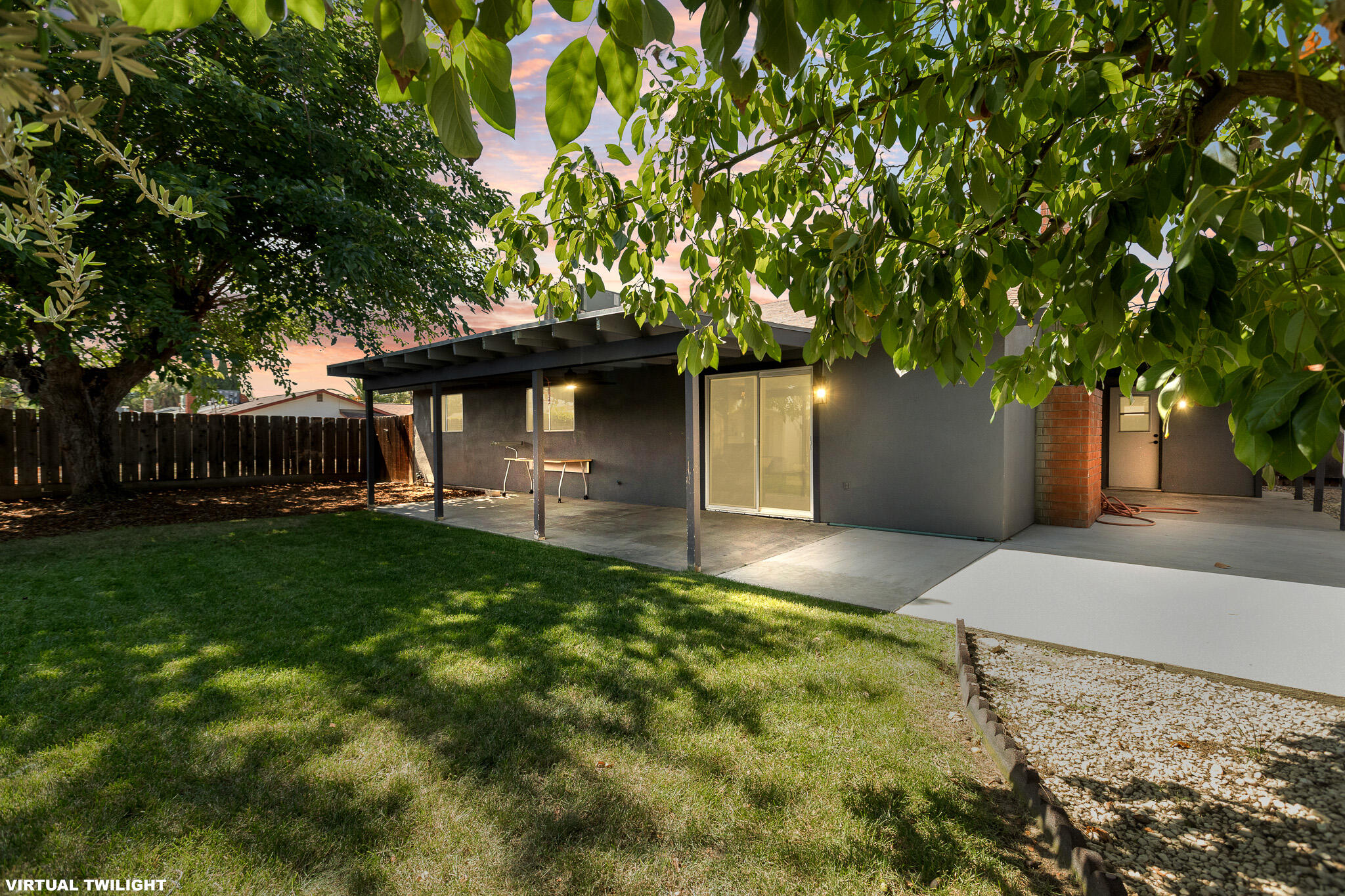 5445 W Harter Ave, Visalia, CA 93277