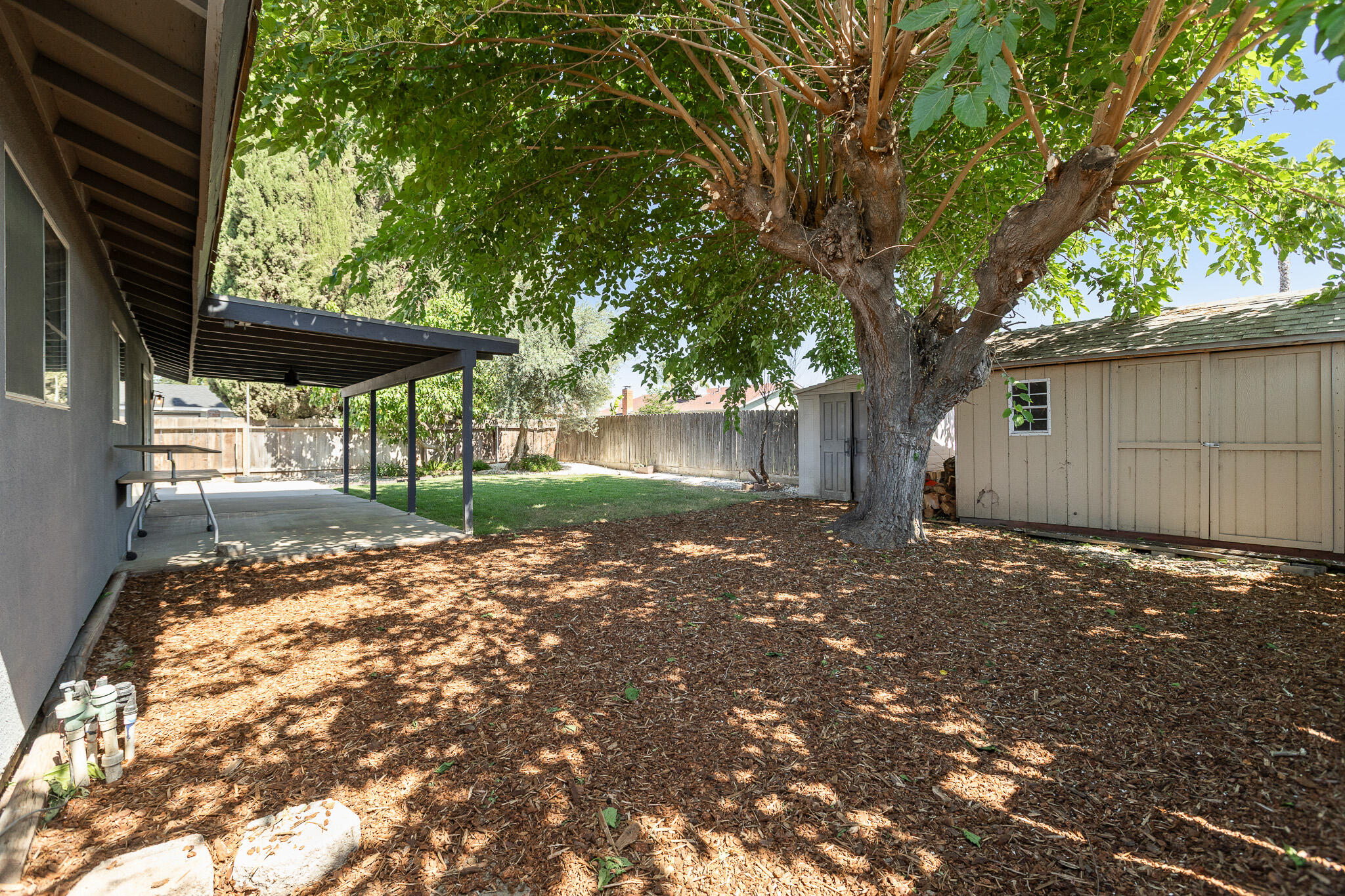 5445 W Harter Ave, Visalia, CA 93277