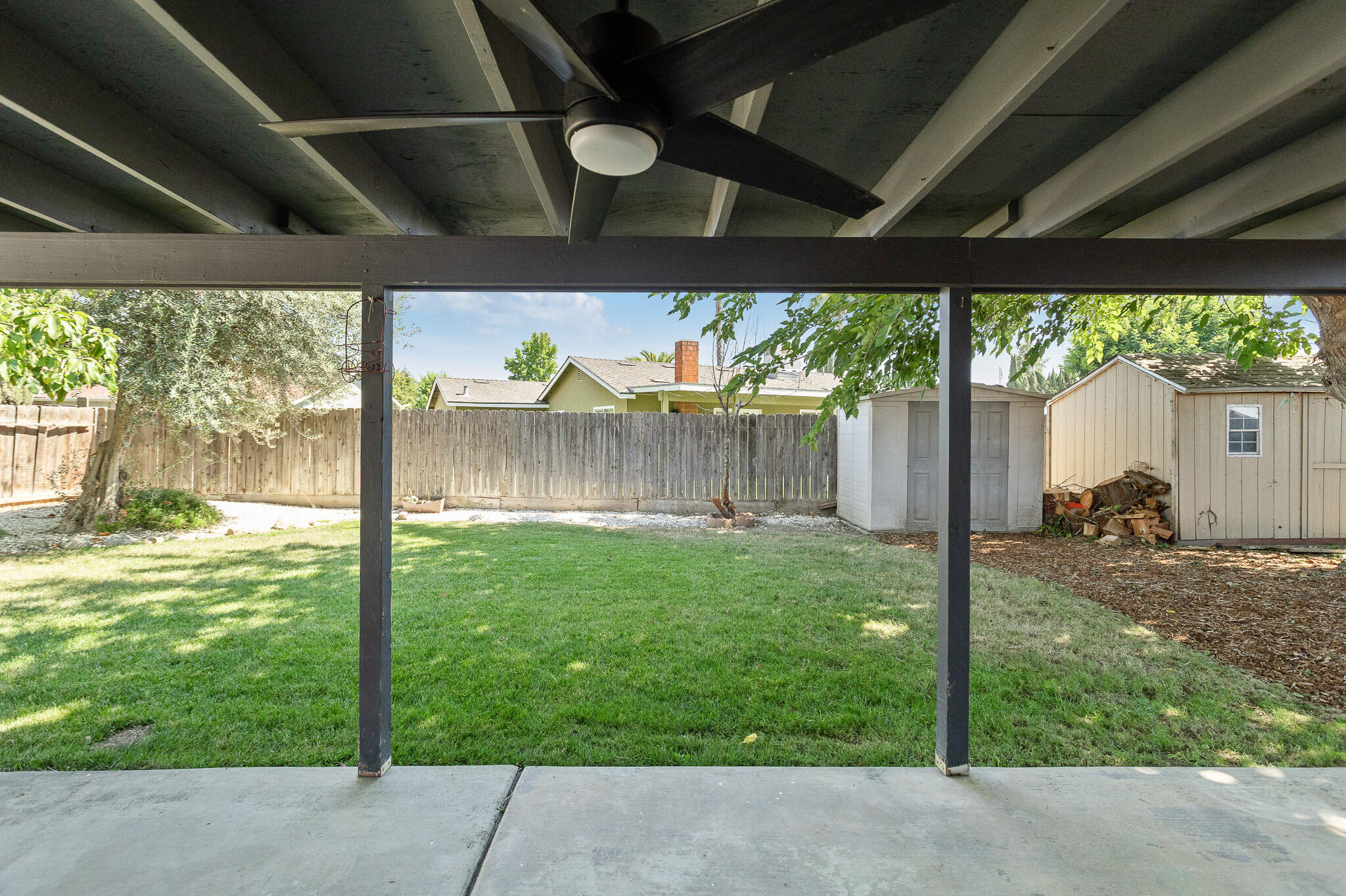 5445 W Harter Ave, Visalia, CA 93277