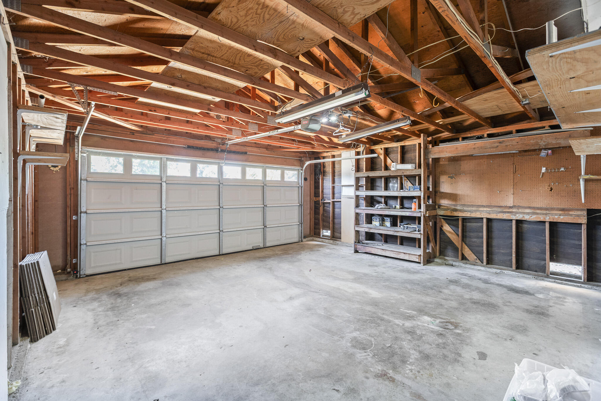 5445 W Harter Ave, Visalia, CA 93277