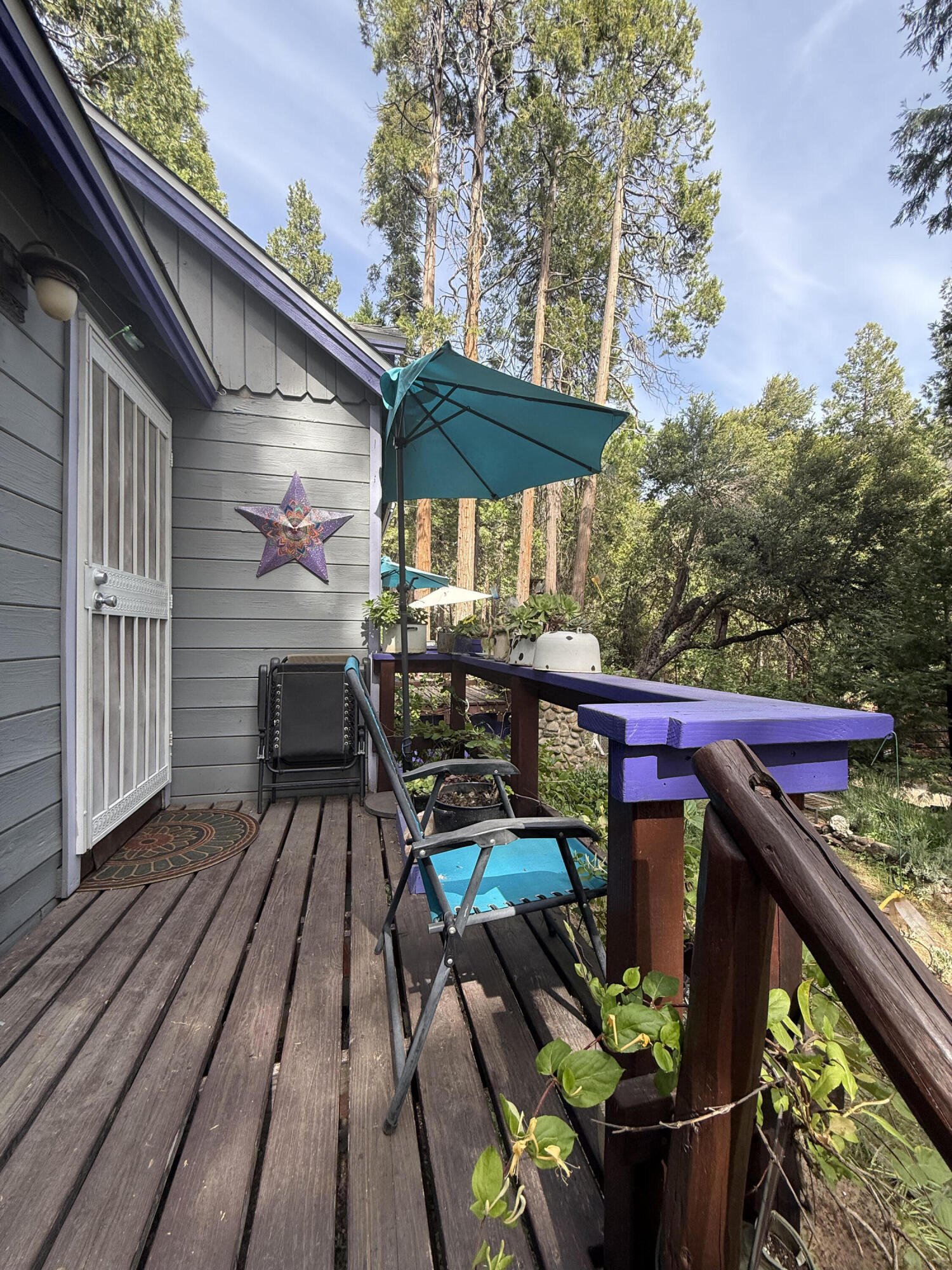 1883 James Dr, Springville, CA 93265