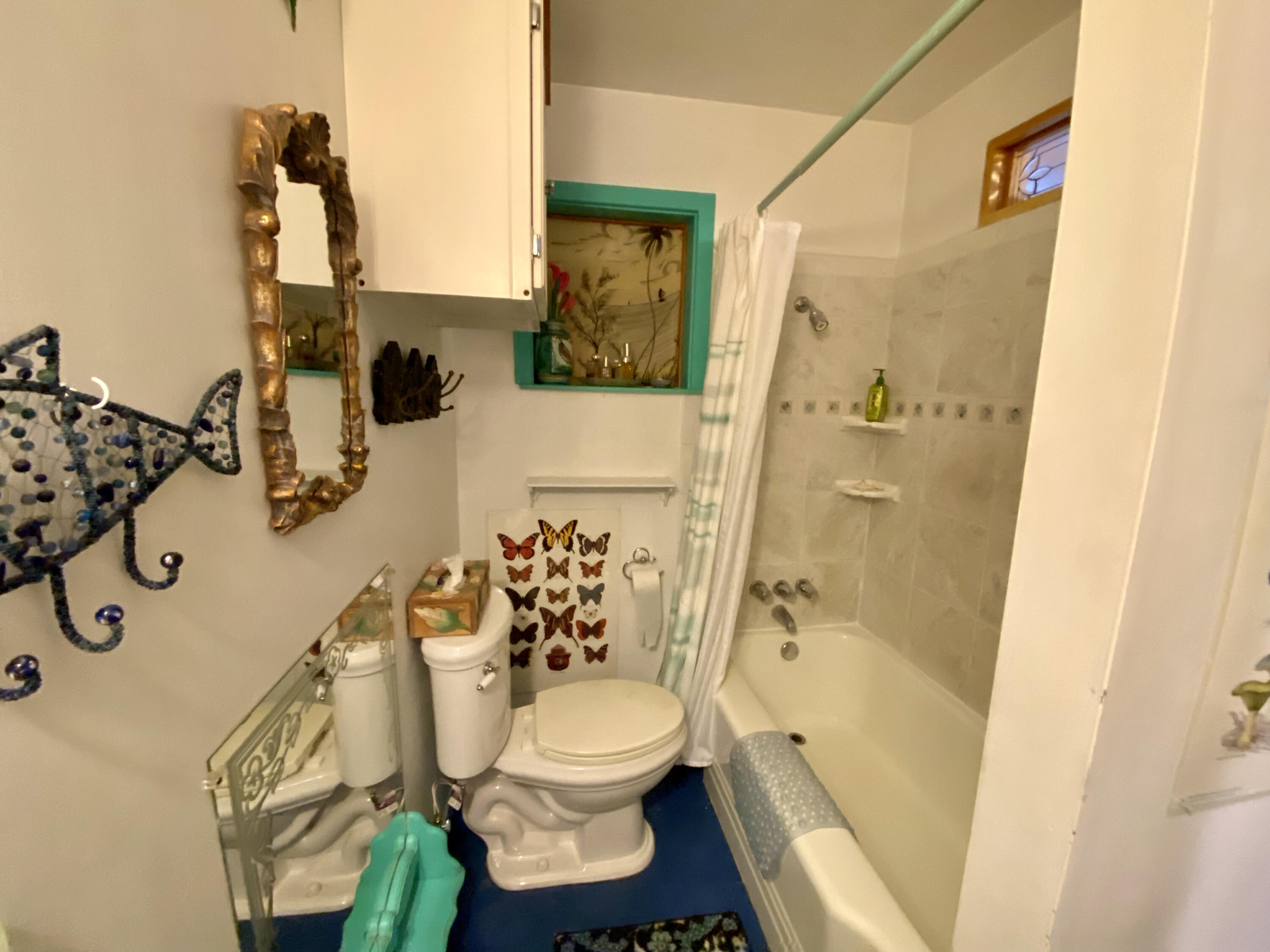 1883 James Dr, Springville, CA 93265