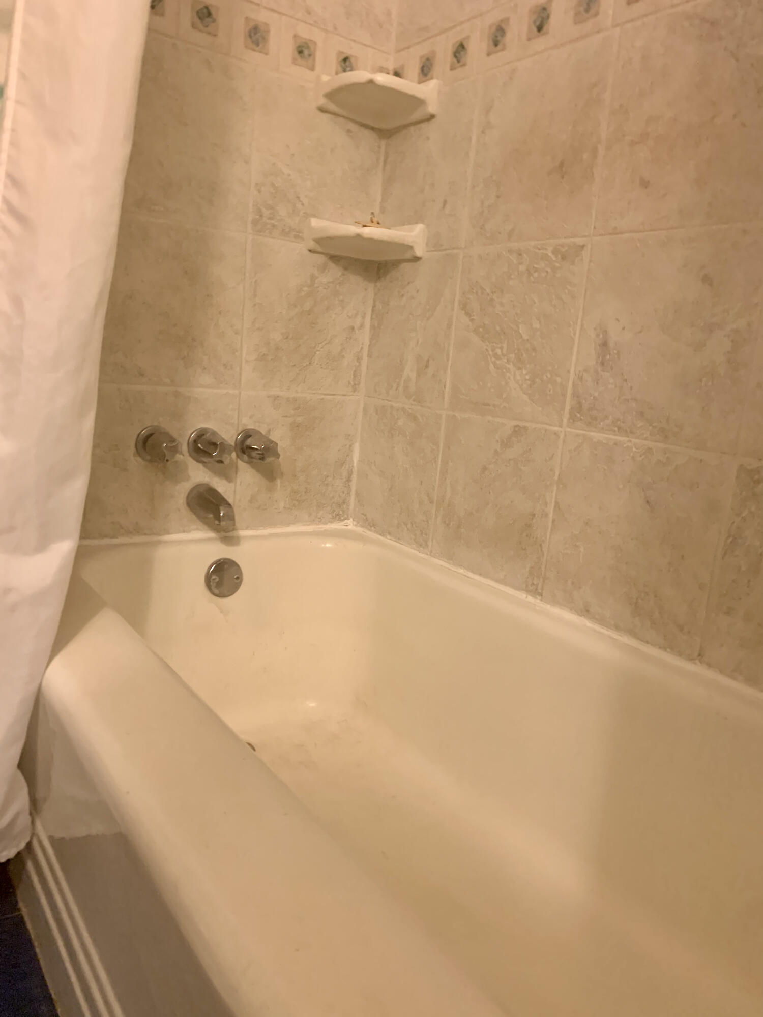1883 James Dr, Springville, CA 93265