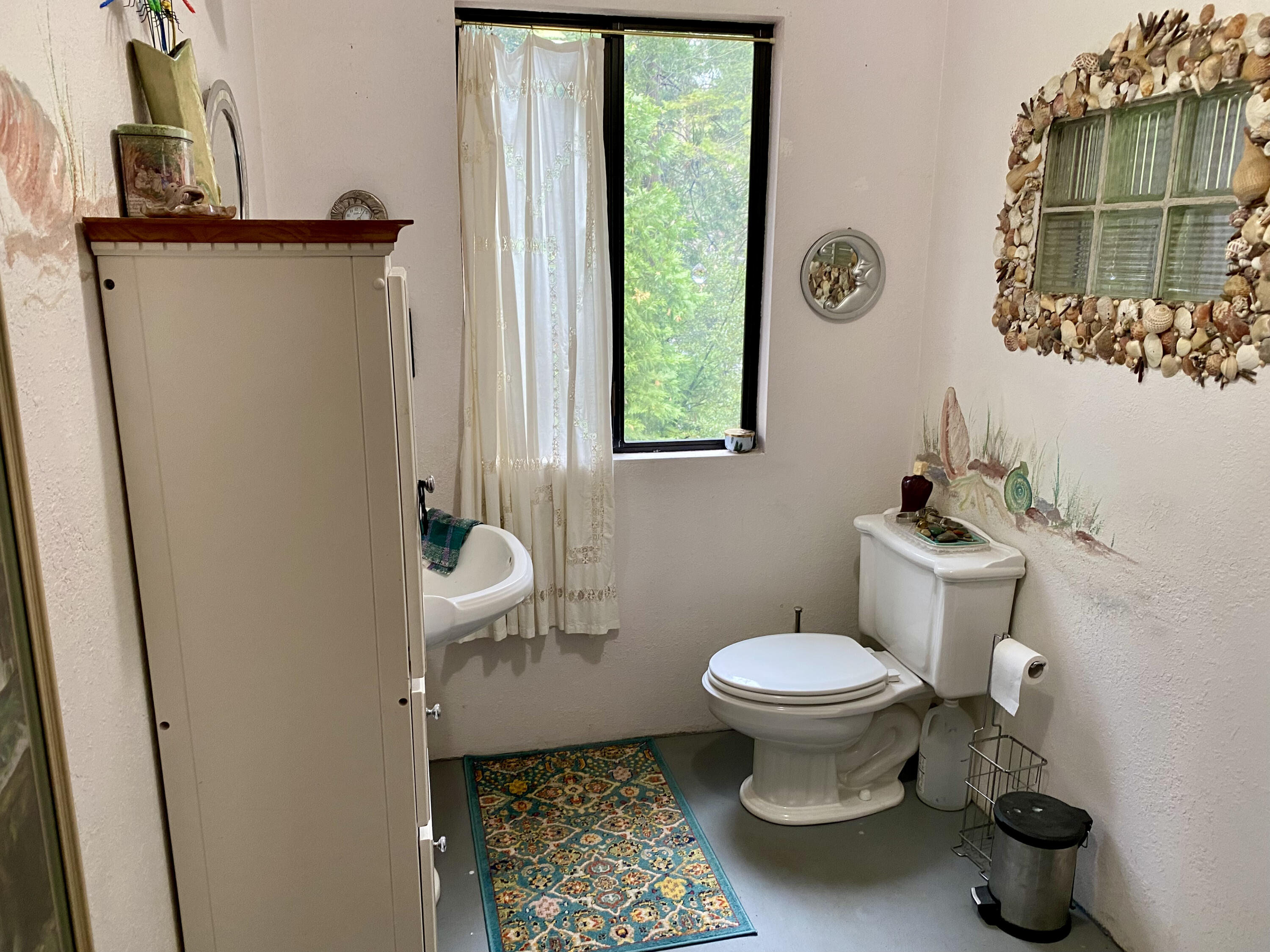 1883 James Dr, Springville, CA 93265