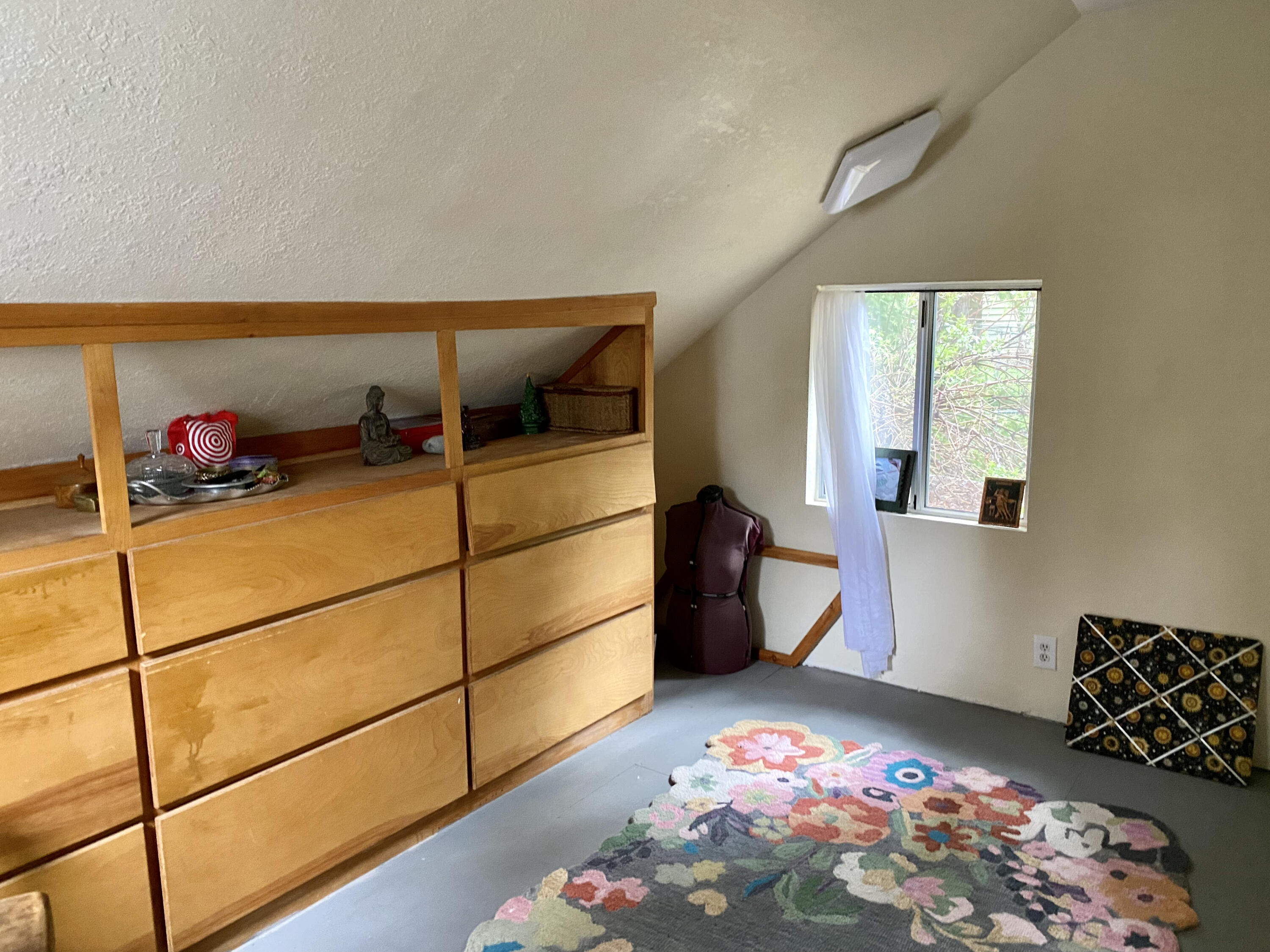 1883 James Dr, Springville, CA 93265