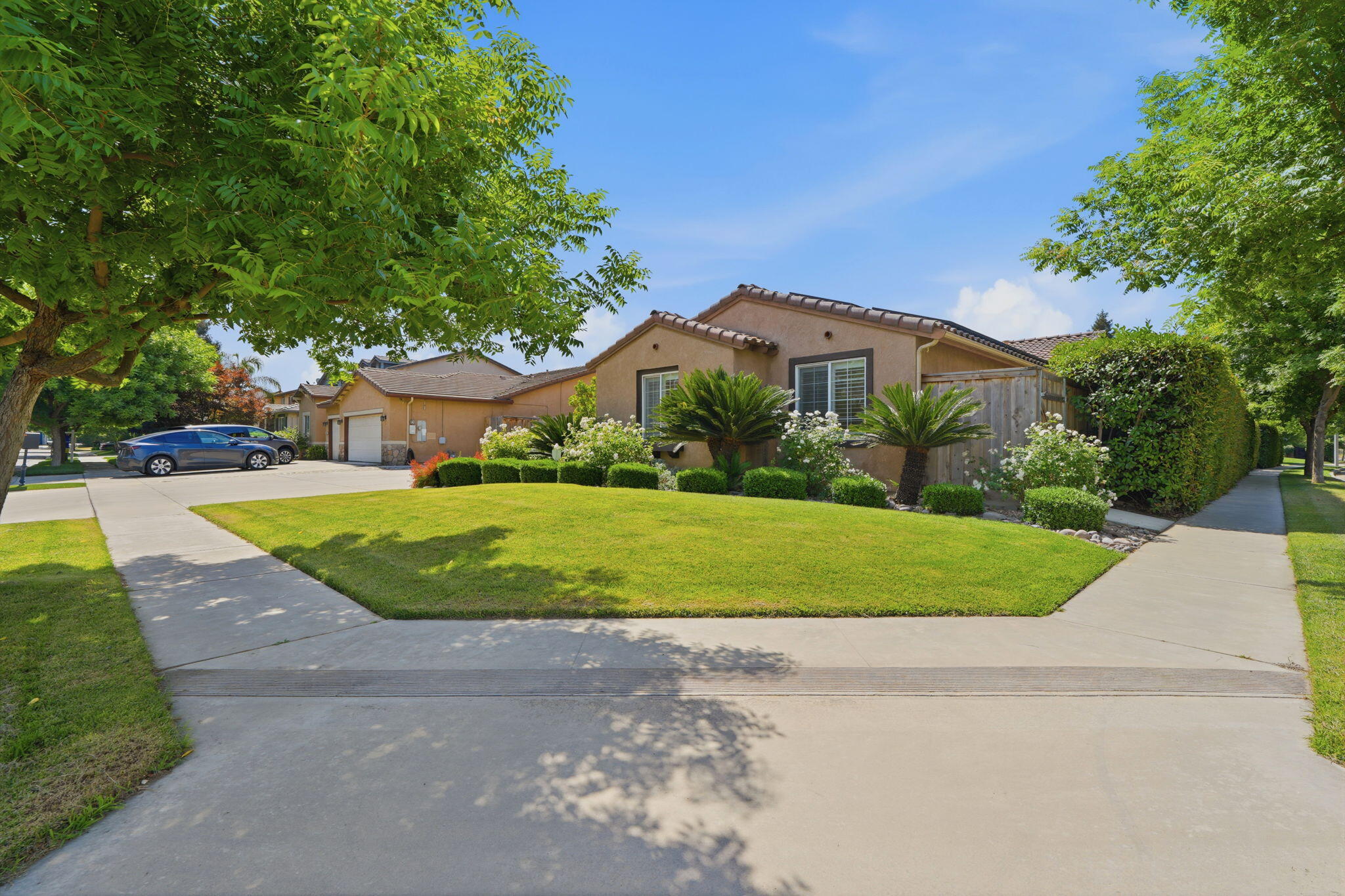 4235 W Elowin Ct, Visalia, CA 93291
