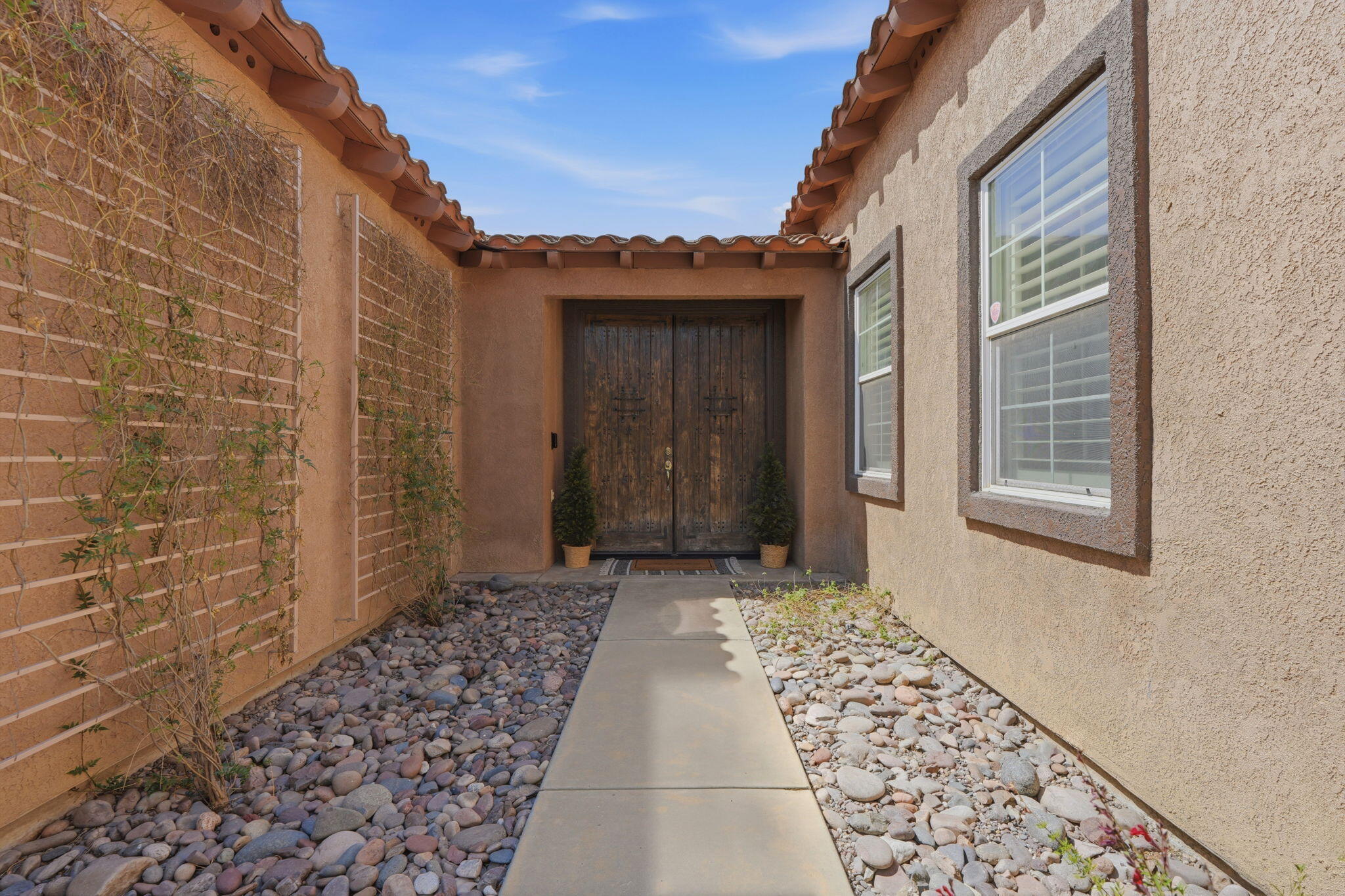 4235 W Elowin Ct, Visalia, CA 93291