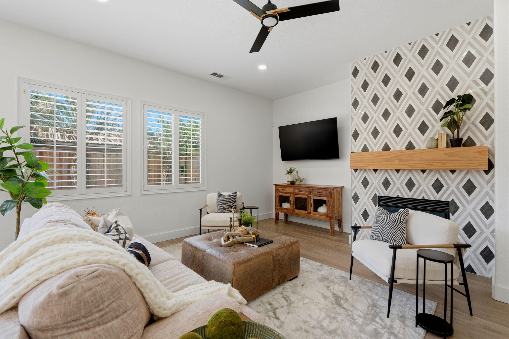 4235 W Elowin Ct, Visalia, CA 93291