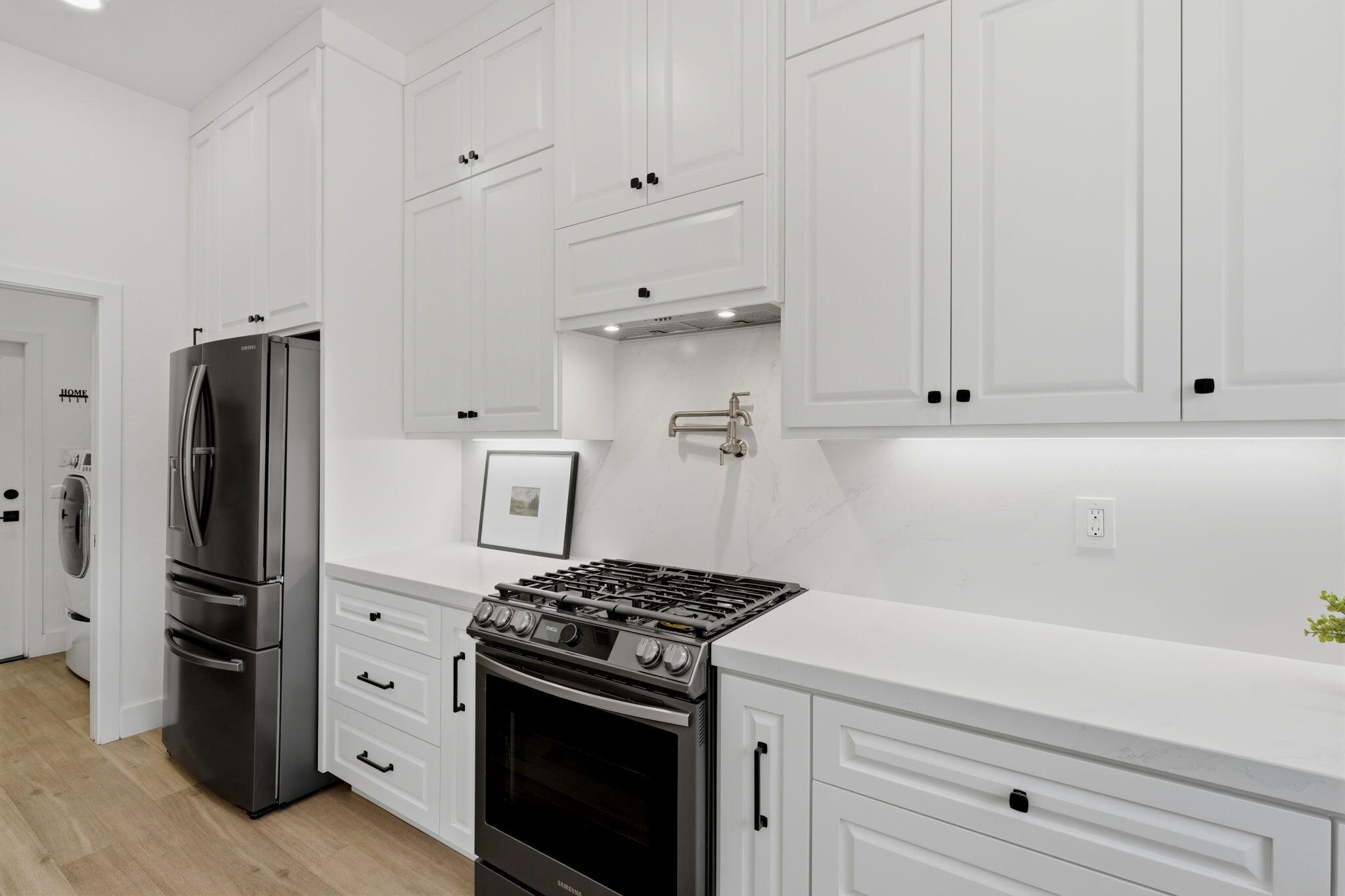 4235 W Elowin Ct, Visalia, CA 93291