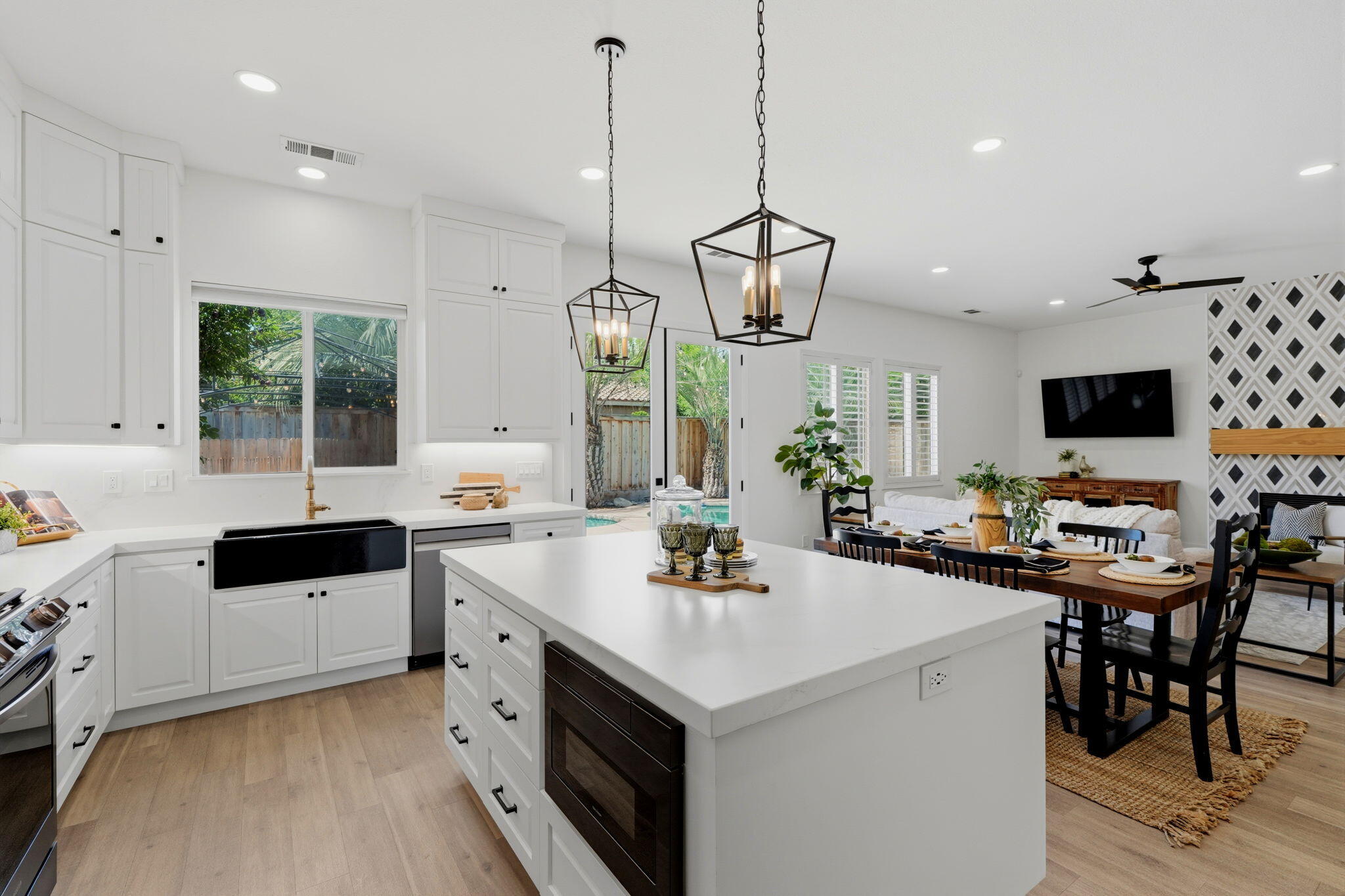 4235 W Elowin Ct, Visalia, CA 93291