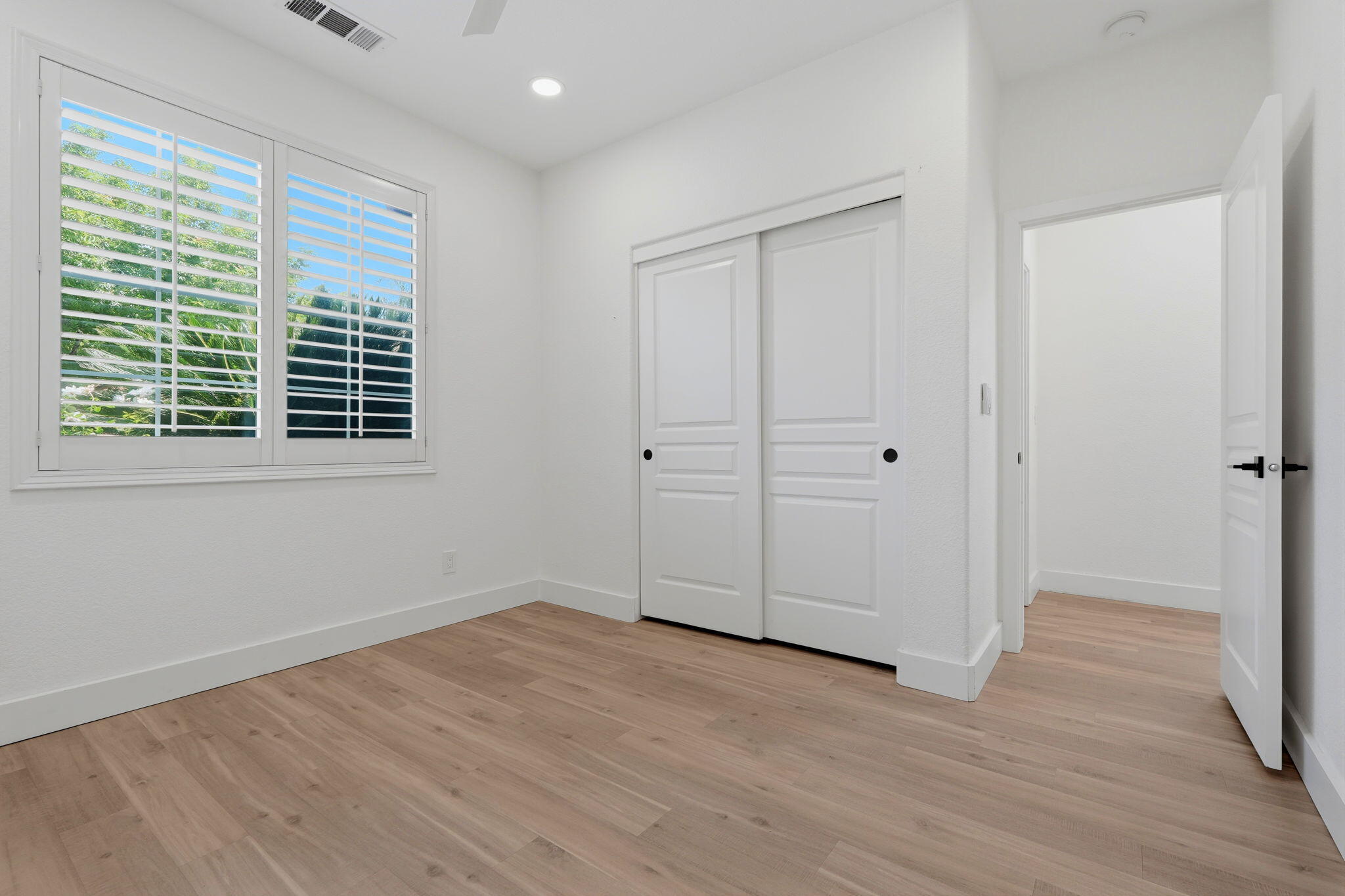 4235 W Elowin Ct, Visalia, CA 93291