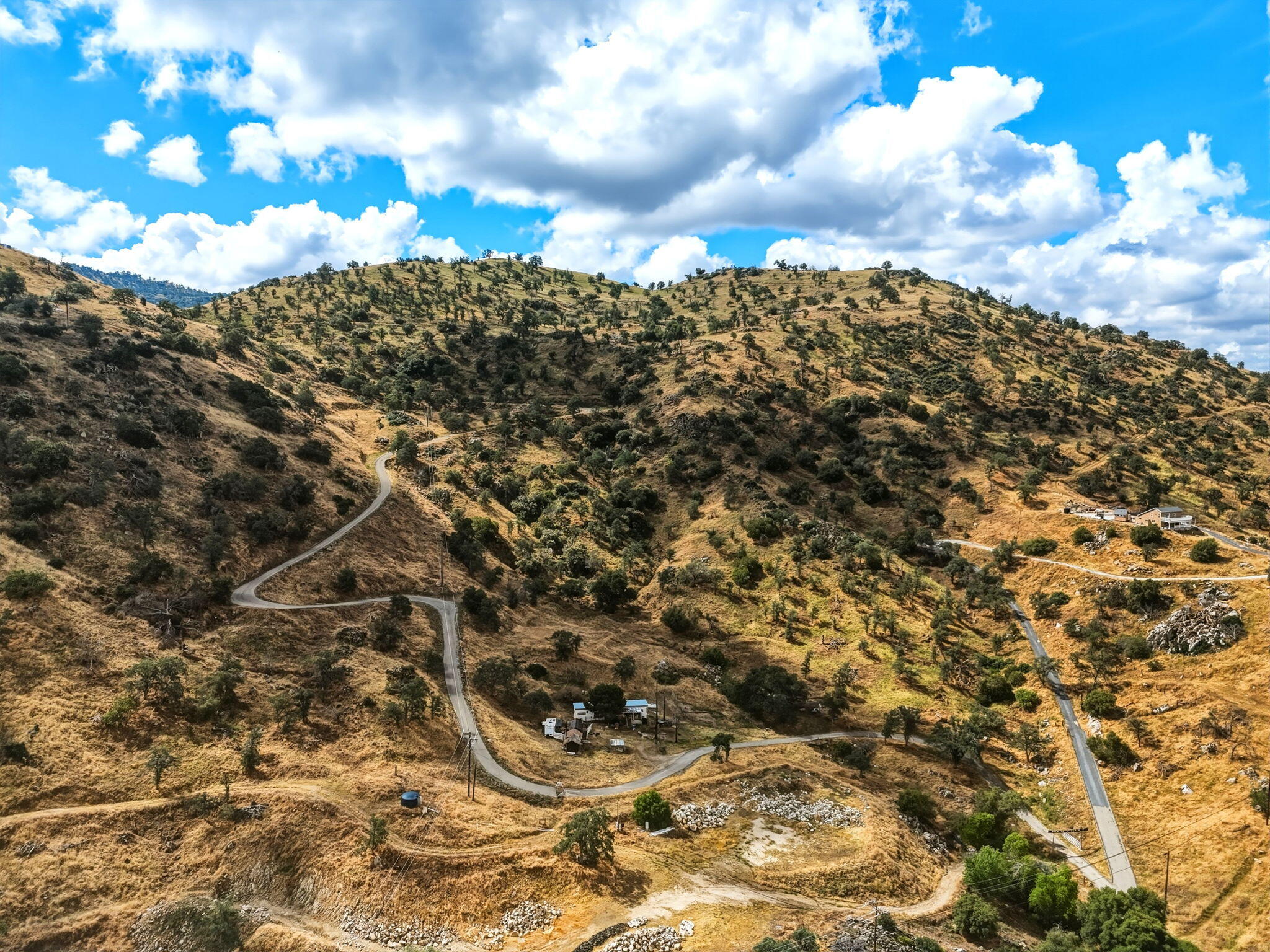 34455 N Sierra Dr, Lemon Cove, CA 93244