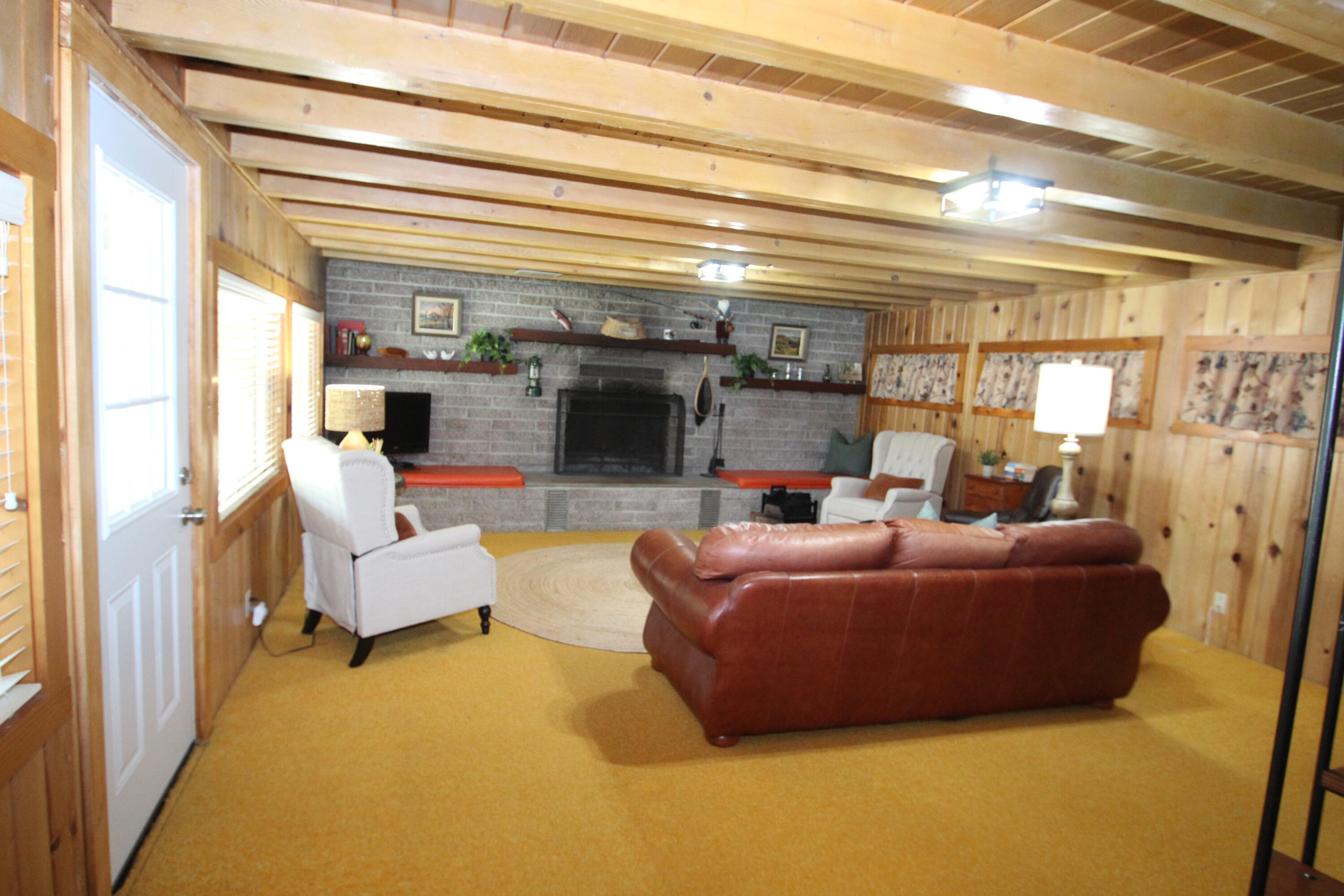 496 Trails End, Springville, CA 93265