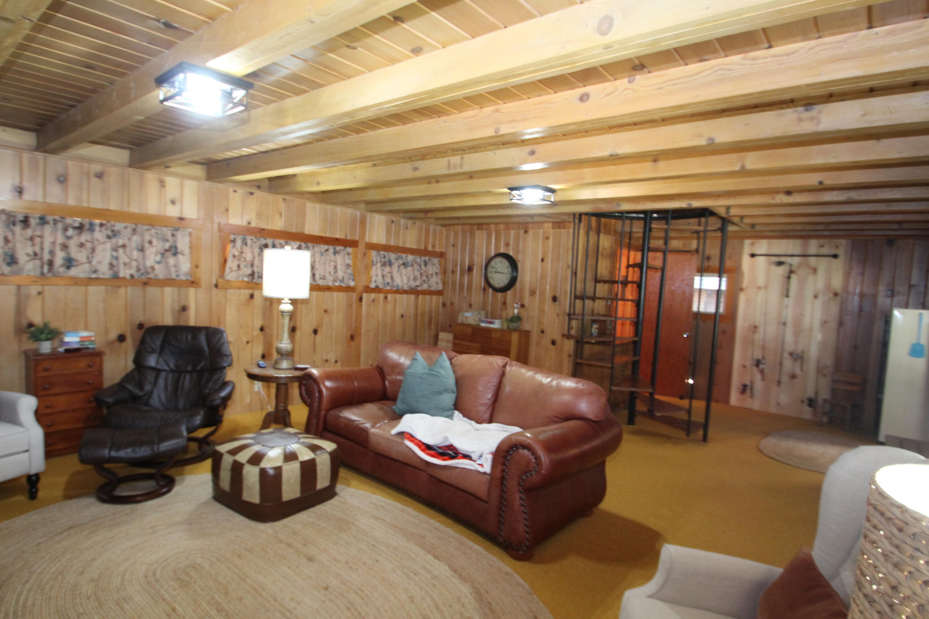 496 Trails End, Springville, CA 93265