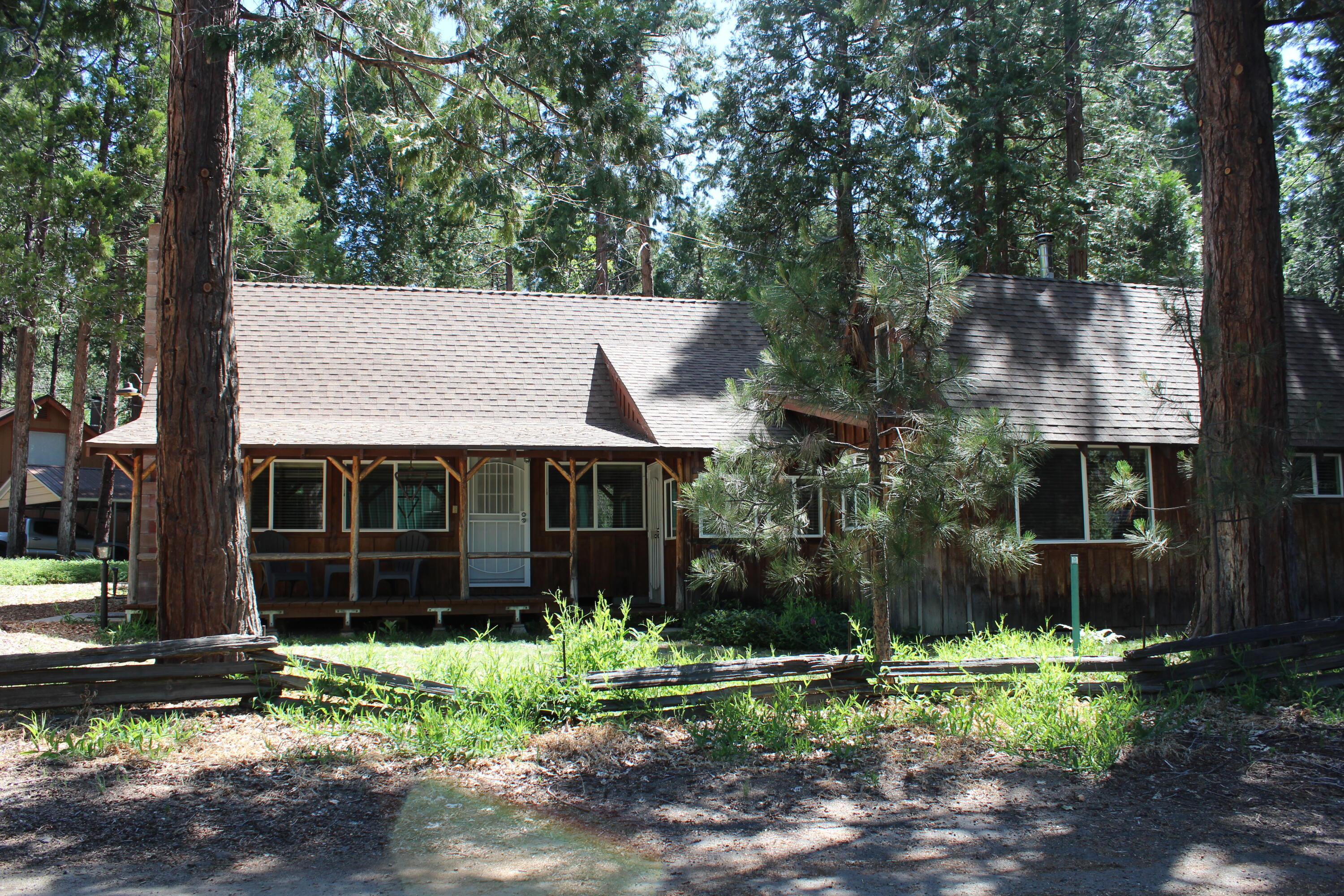 496 Trails End, Springville, CA 93265