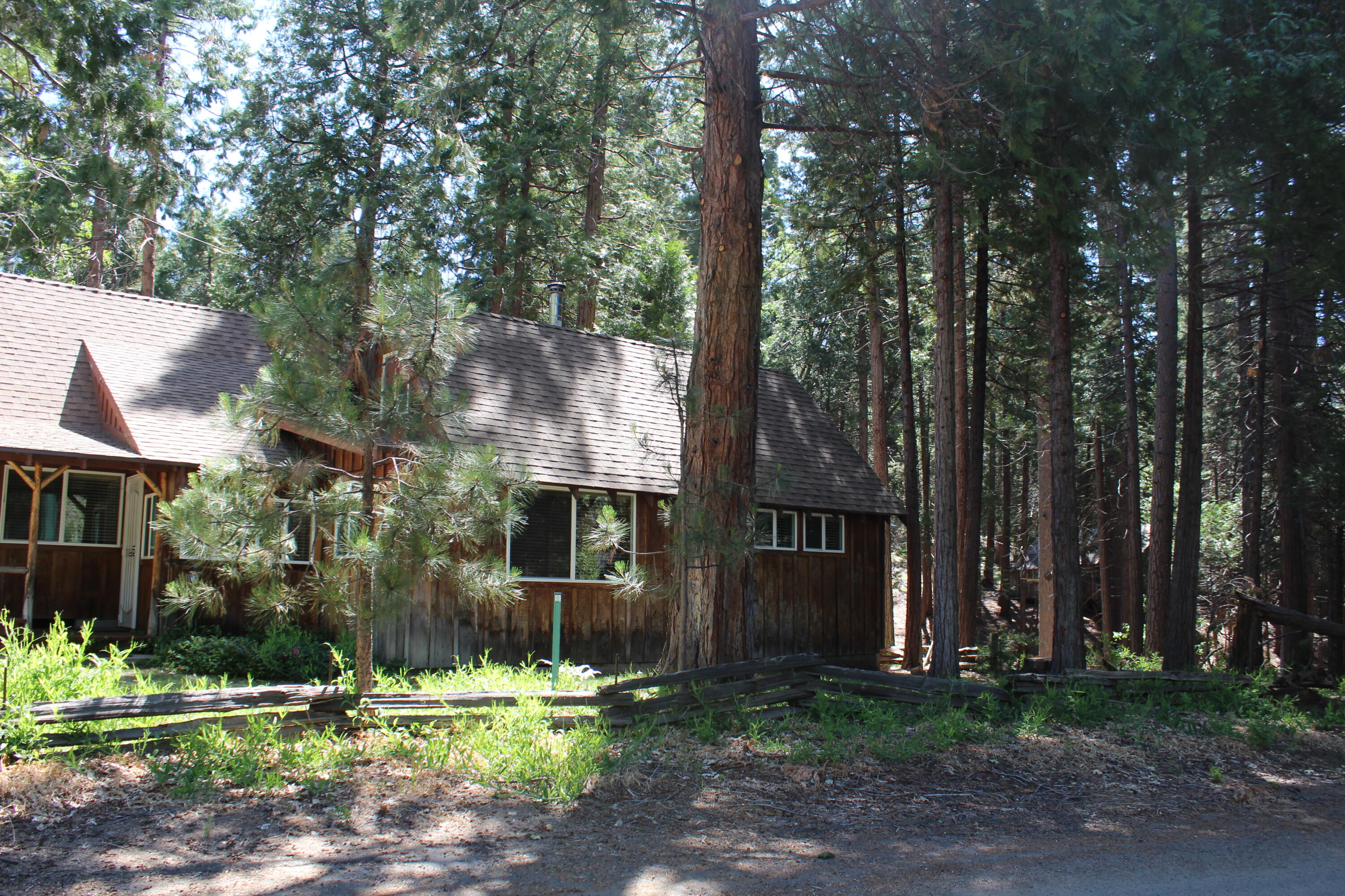 496 Trails End, Springville, CA 93265