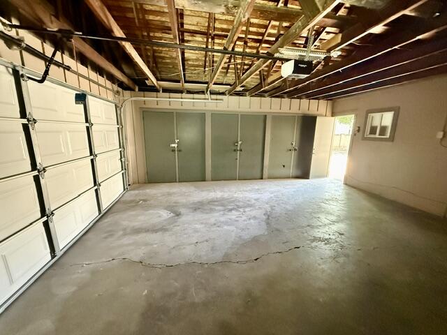 1709 W Main St, Visalia, CA 93291
